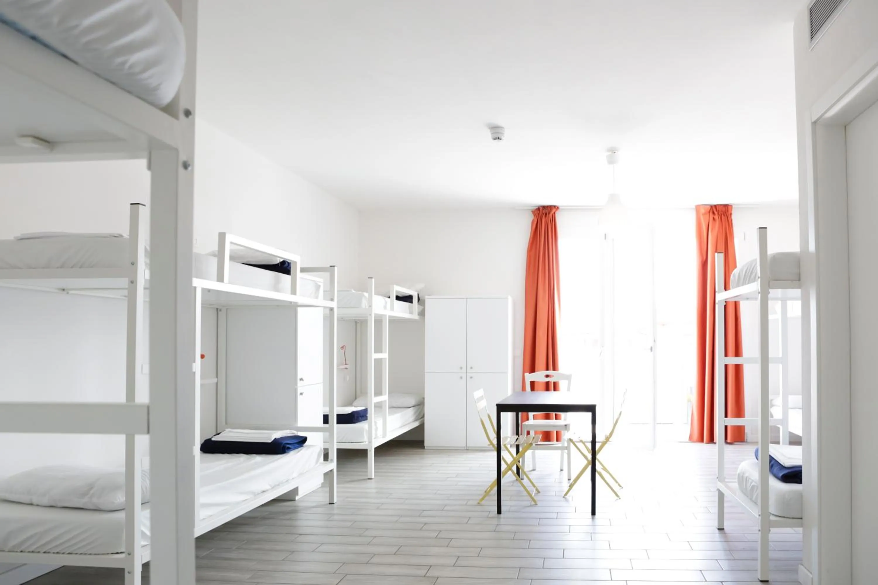 Photo of the whole room in Ostello Meet Gardalake Hostel