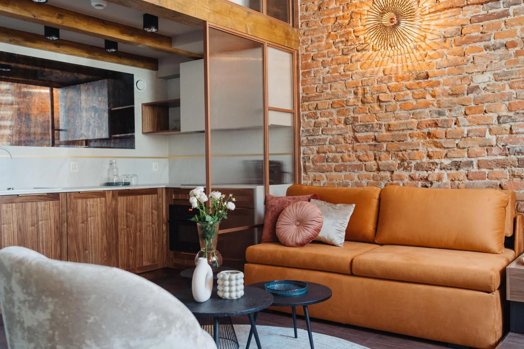 Kitchen or kitchenette in Cu Residence - LoftAffair Spa Collection