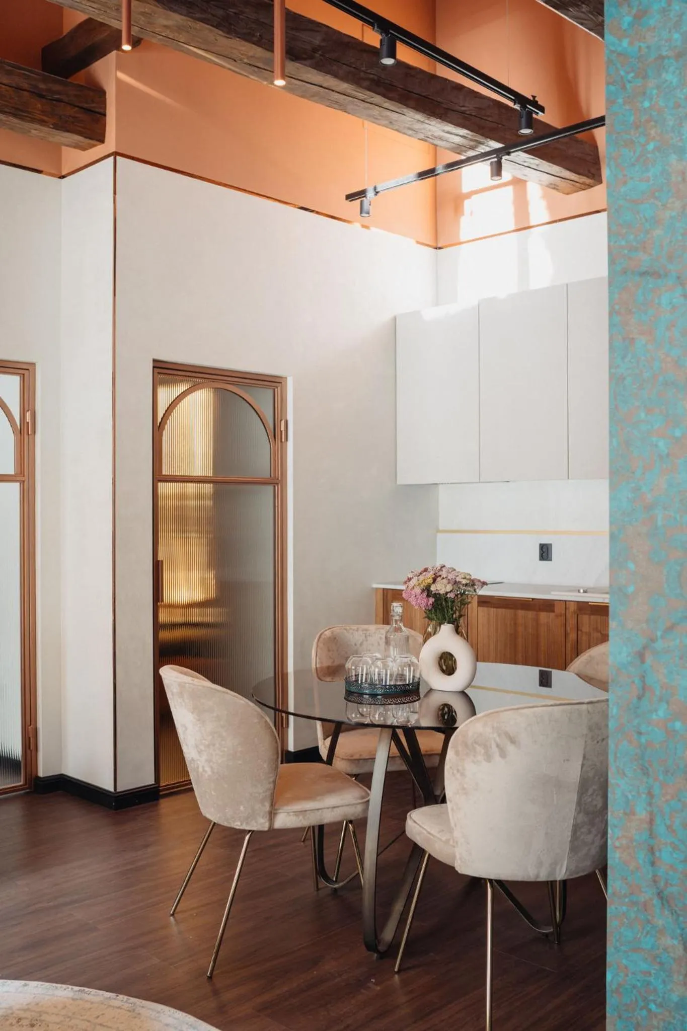 Kitchen or kitchenette in Cu Residence - LoftAffair Spa Collection