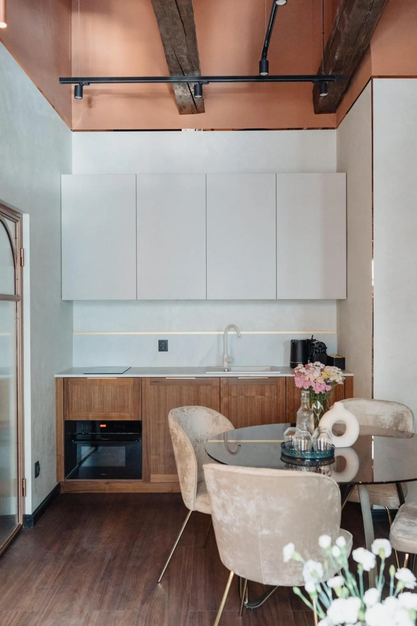 Kitchen or kitchenette in Cu Residence - LoftAffair Spa Collection