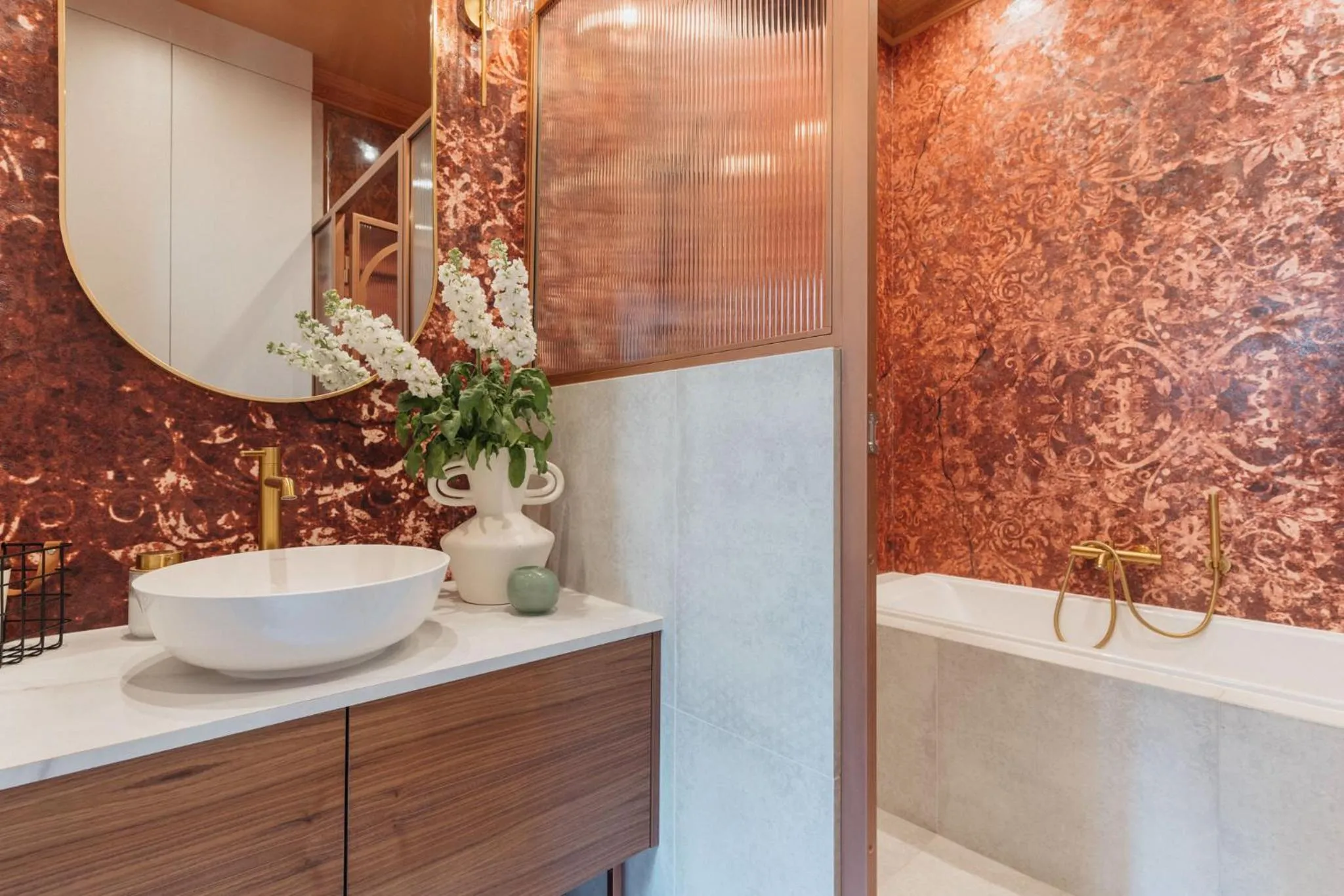 Shower in Cu Residence - LoftAffair Spa Collection