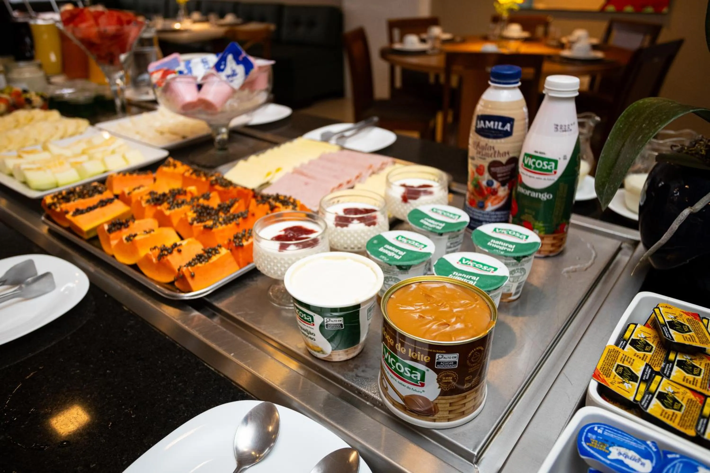 Food and drinks in Alfa Hotel