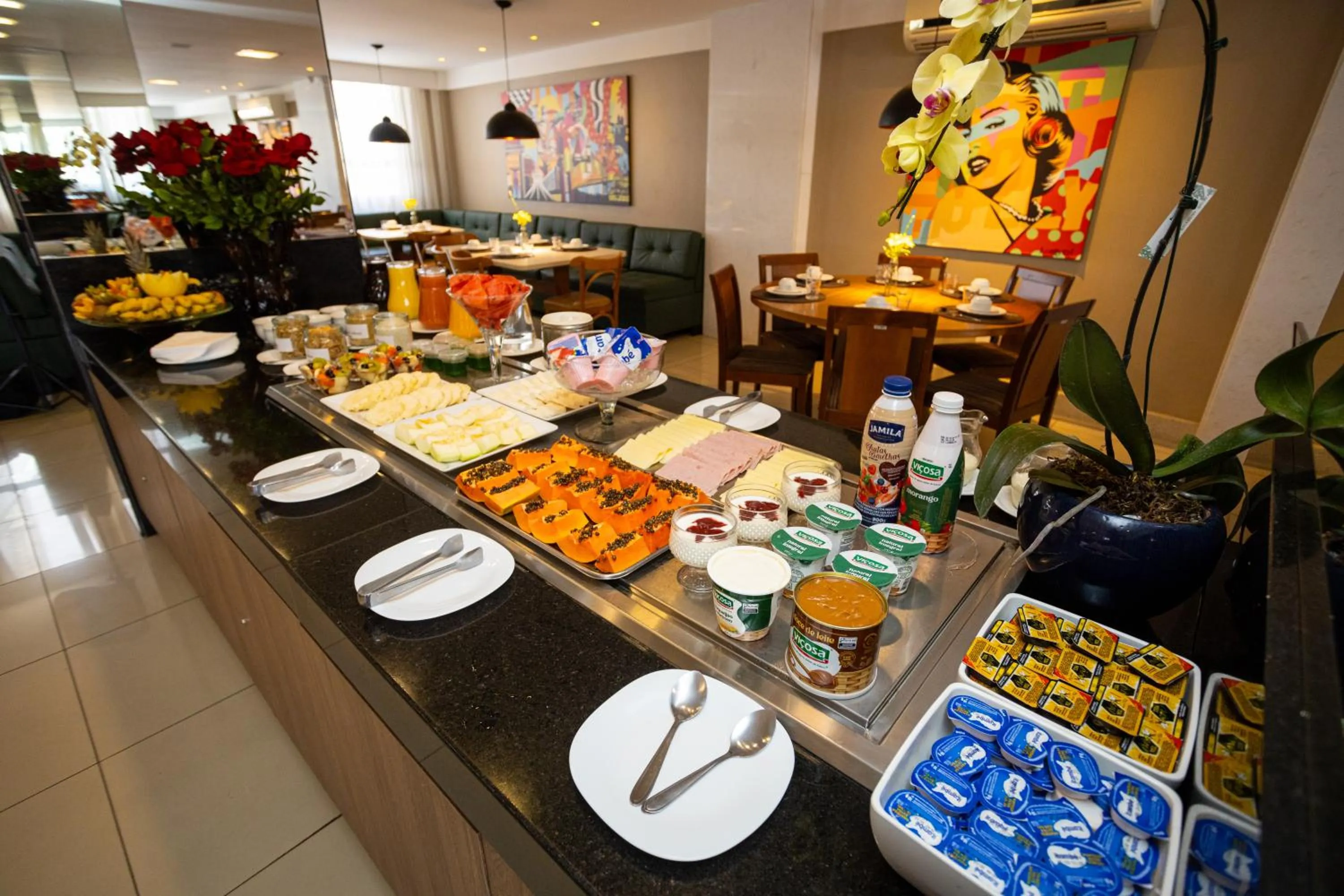 Food and drinks in Alfa Hotel