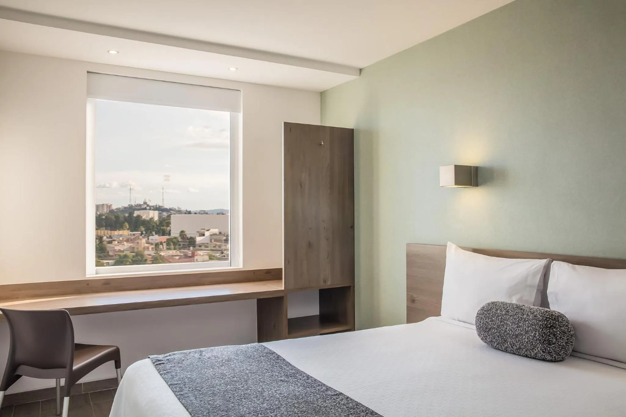 Photo of the whole room, Bed in One Coatzacoalcos Forum