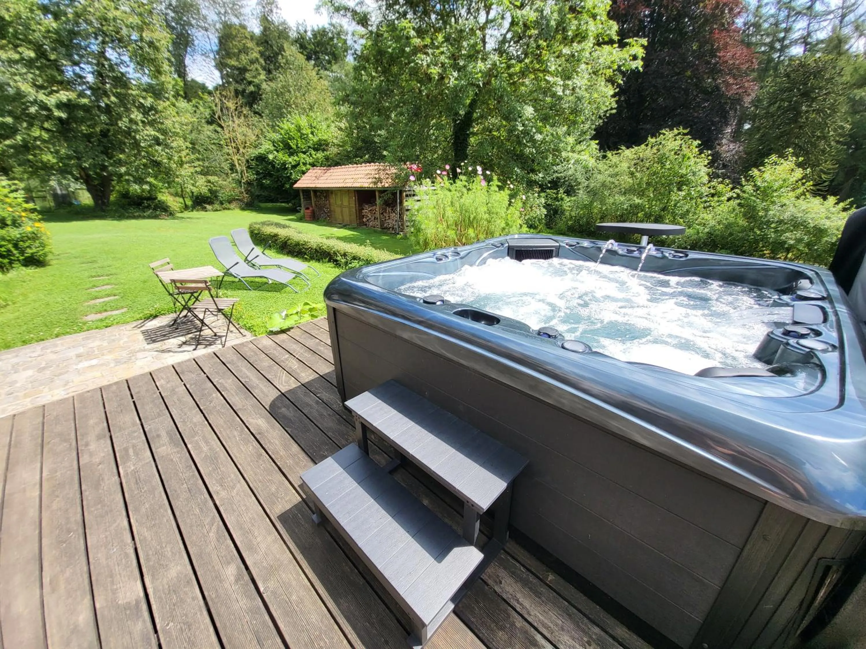 Spring in B&B Le Bois de Champia