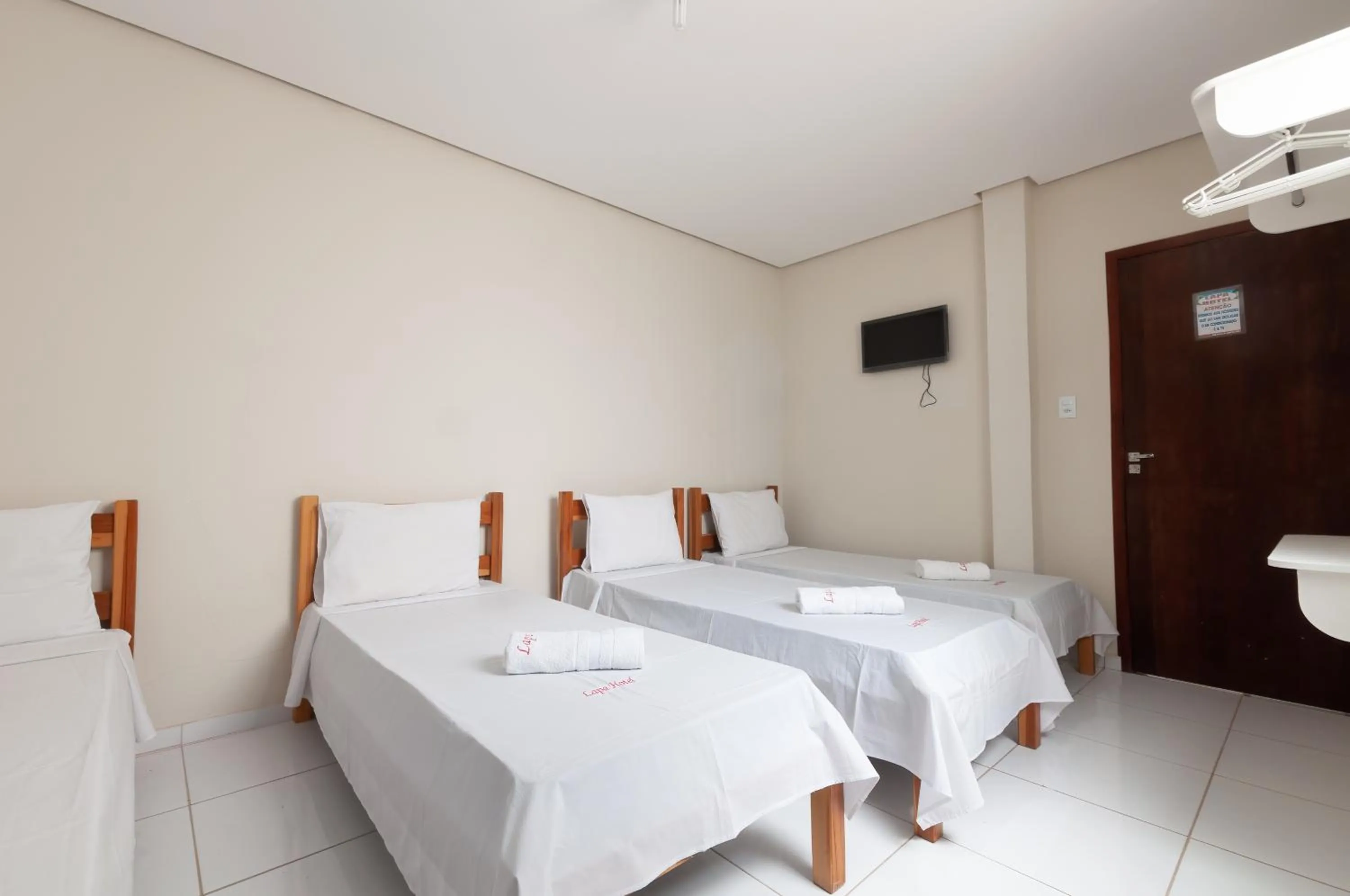 Photo of the whole room, Bed in Lapa Hotel