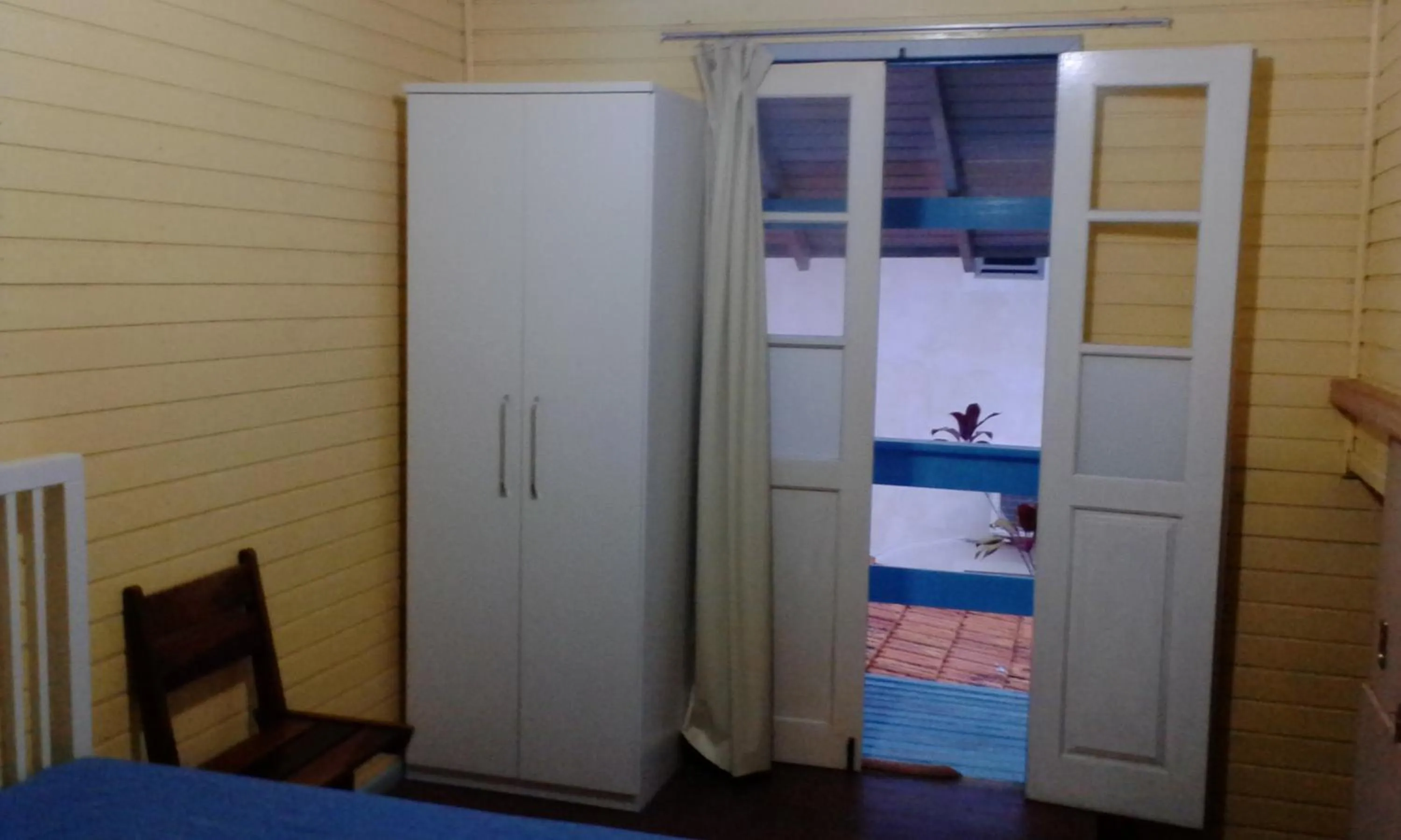 Photo of the whole room in Casa Guarda do Embaú