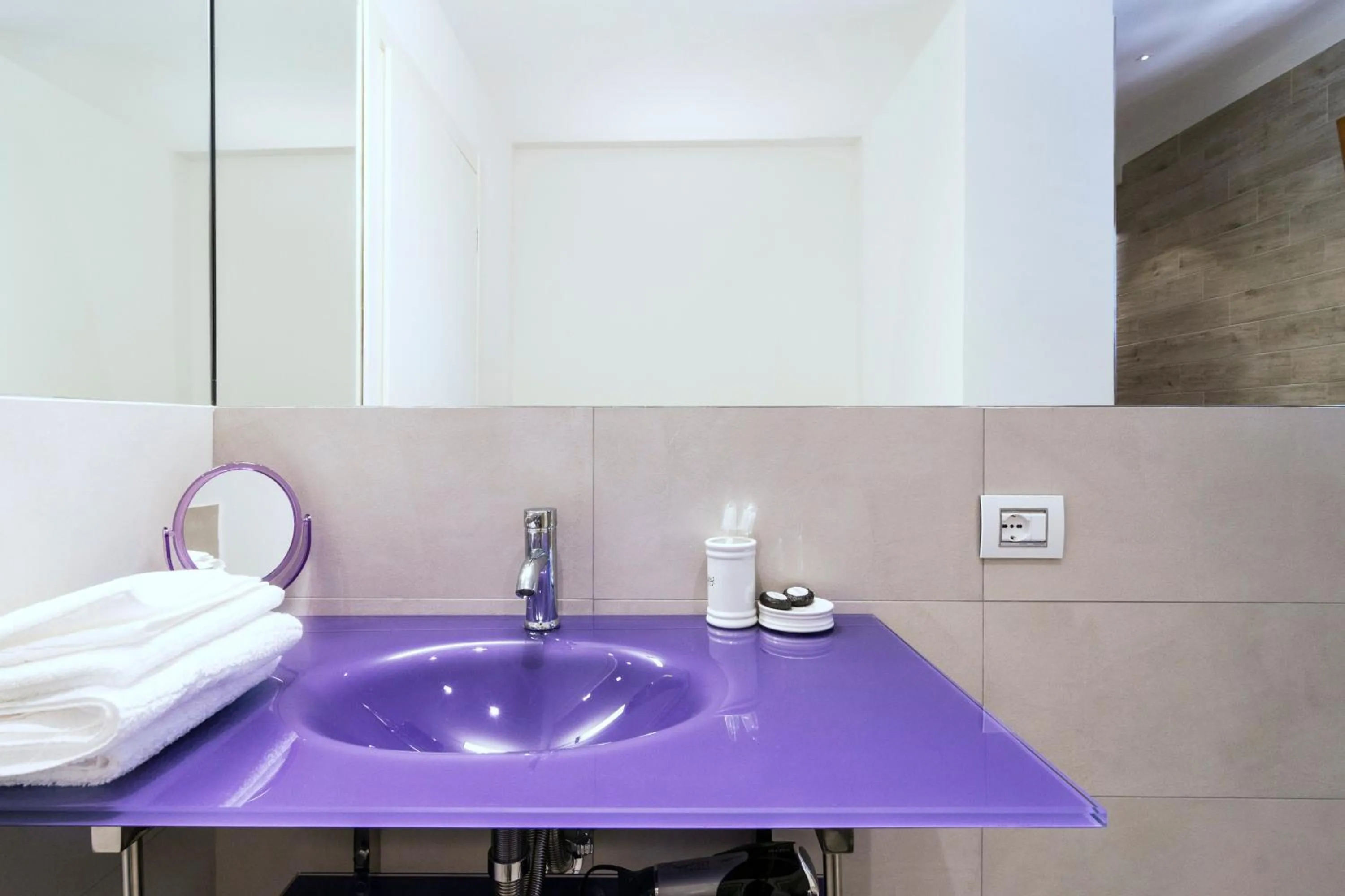 Bathroom in Villa Capodarco B&B