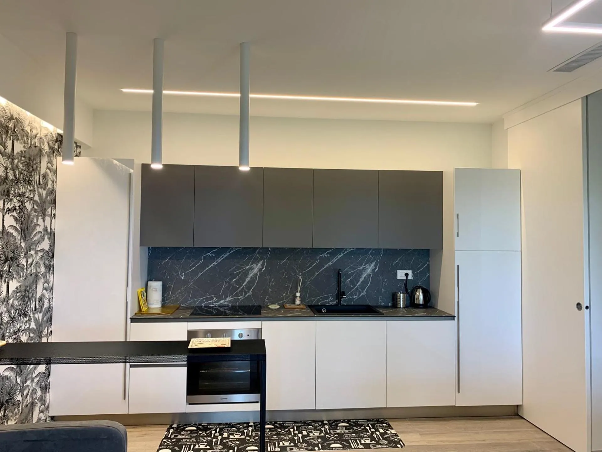 Kitchen or kitchenette in Villa Capodarco B&B