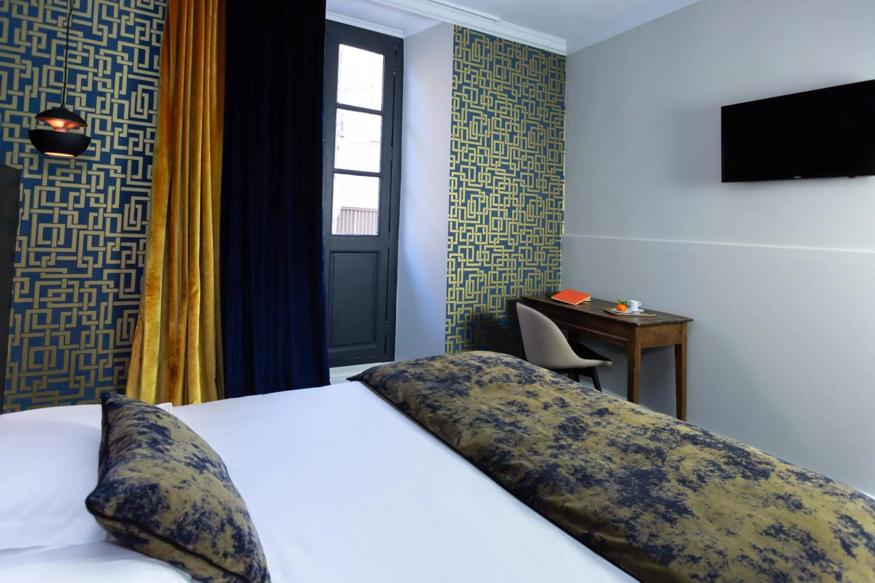 Bed in Babbu Hotel