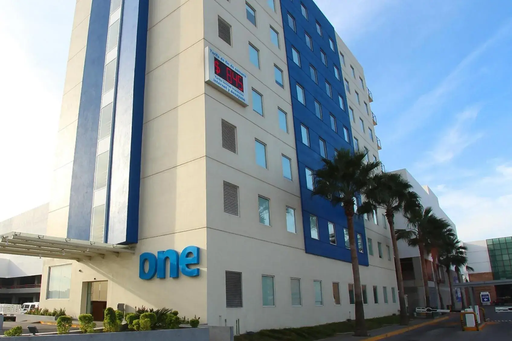 Property building in One Culiacan Forum Property building in One Culiacan Forum
