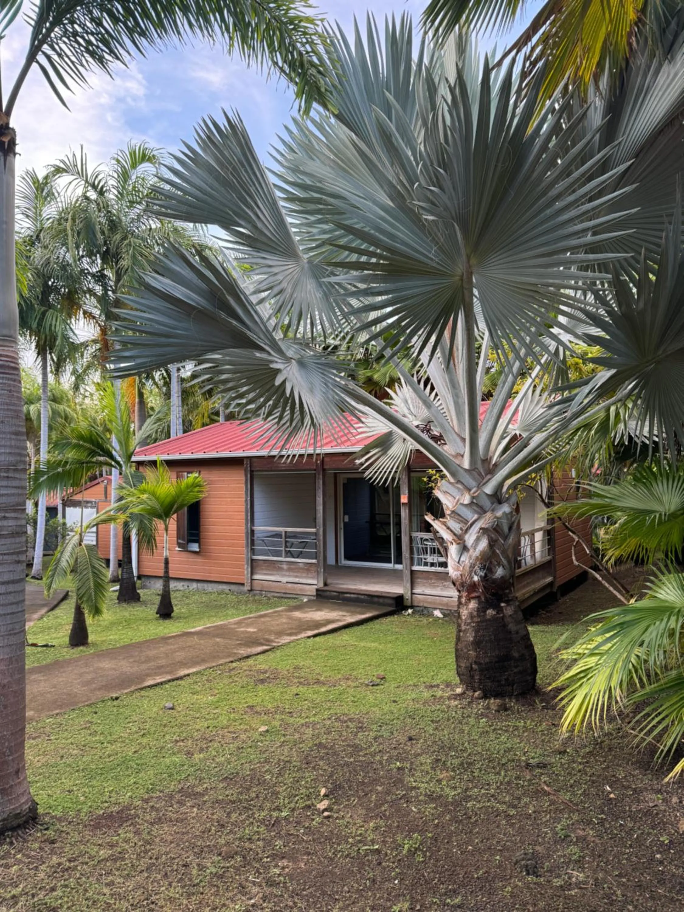 Property building in Le Village de la Pointe