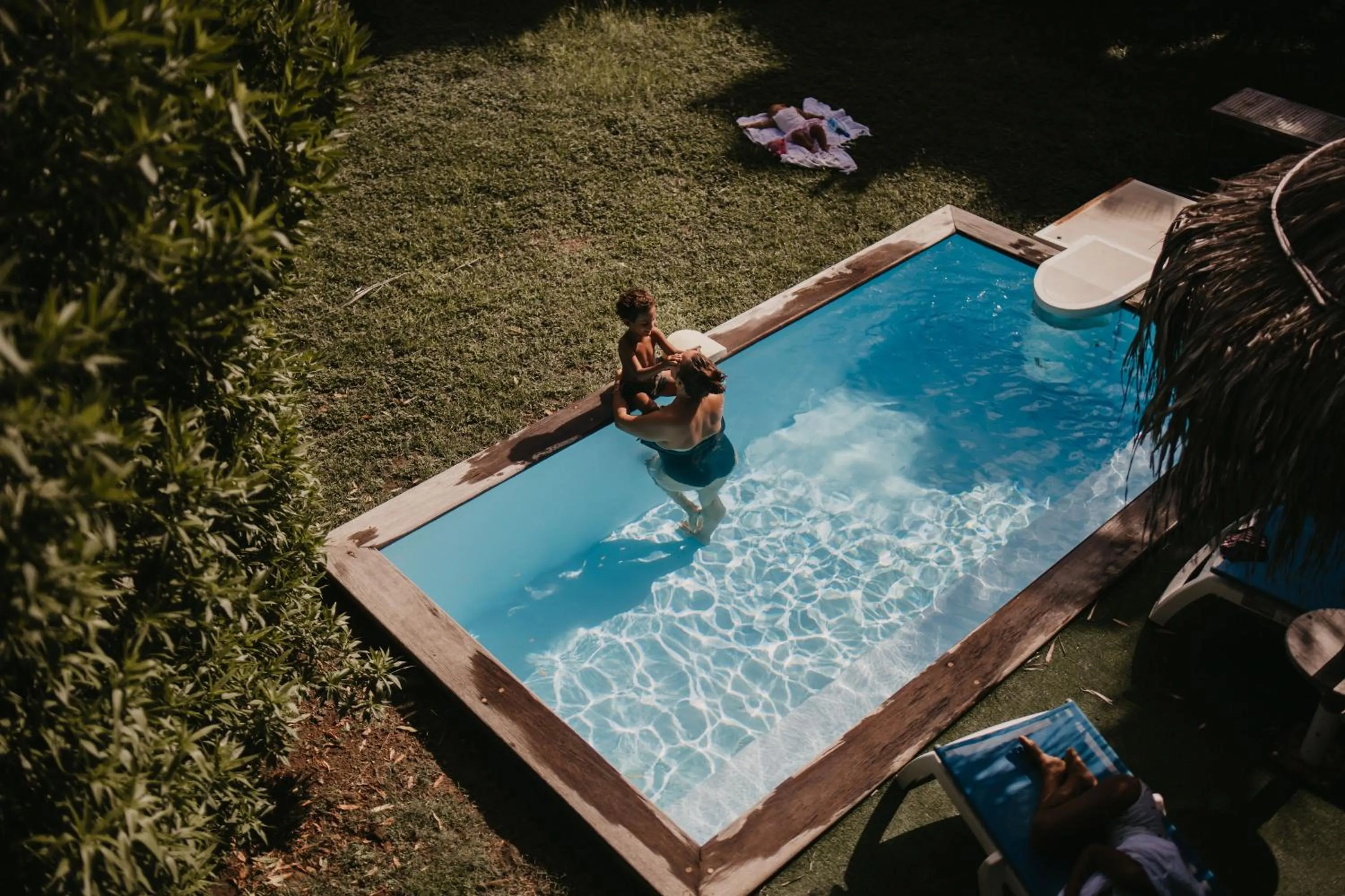 People in Le Village de la Pointe