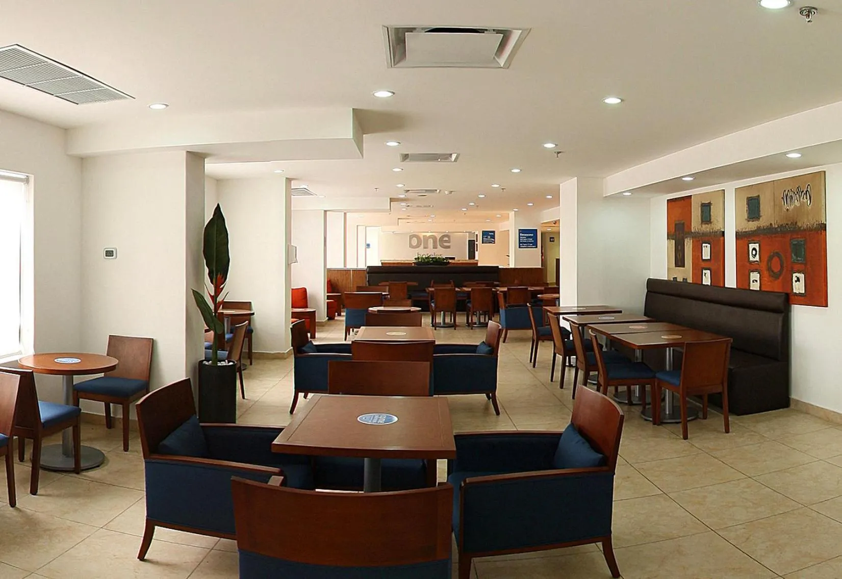 Restaurant/places to eat in One Guadalajara Centro Historico