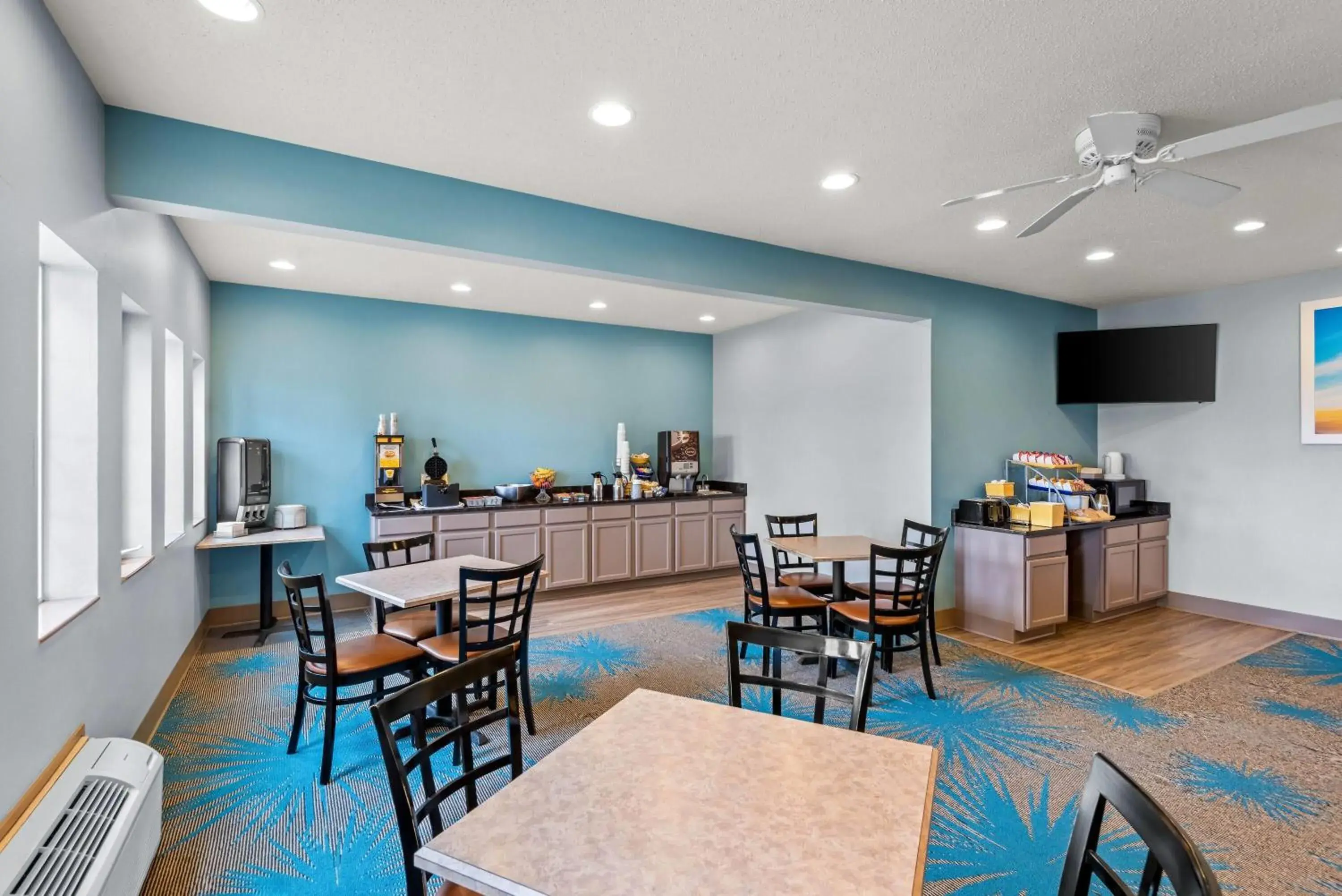 Restaurant/places to eat in Days Inn by Wyndham Carroll Restaurant/places to eat in Days Inn by Wyndham Carroll