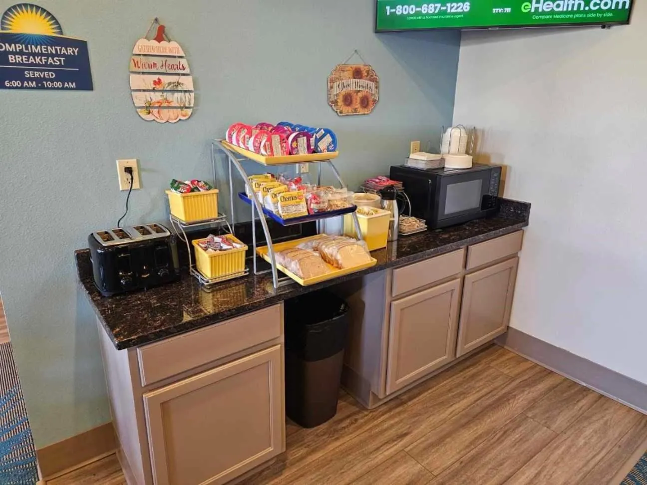 Breakfast in Days Inn by Wyndham Carroll