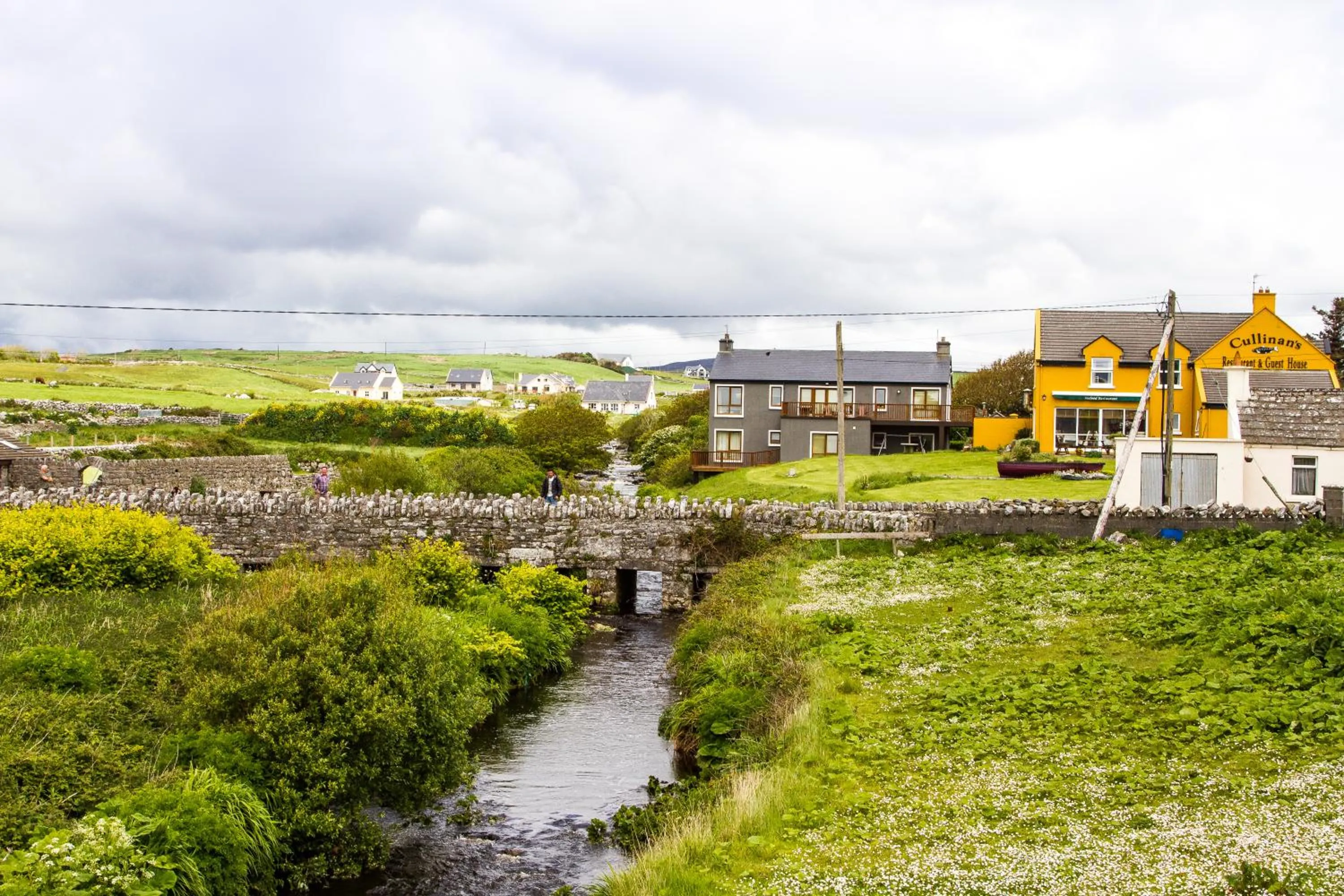 Property building in Doolin Eye Dunroman