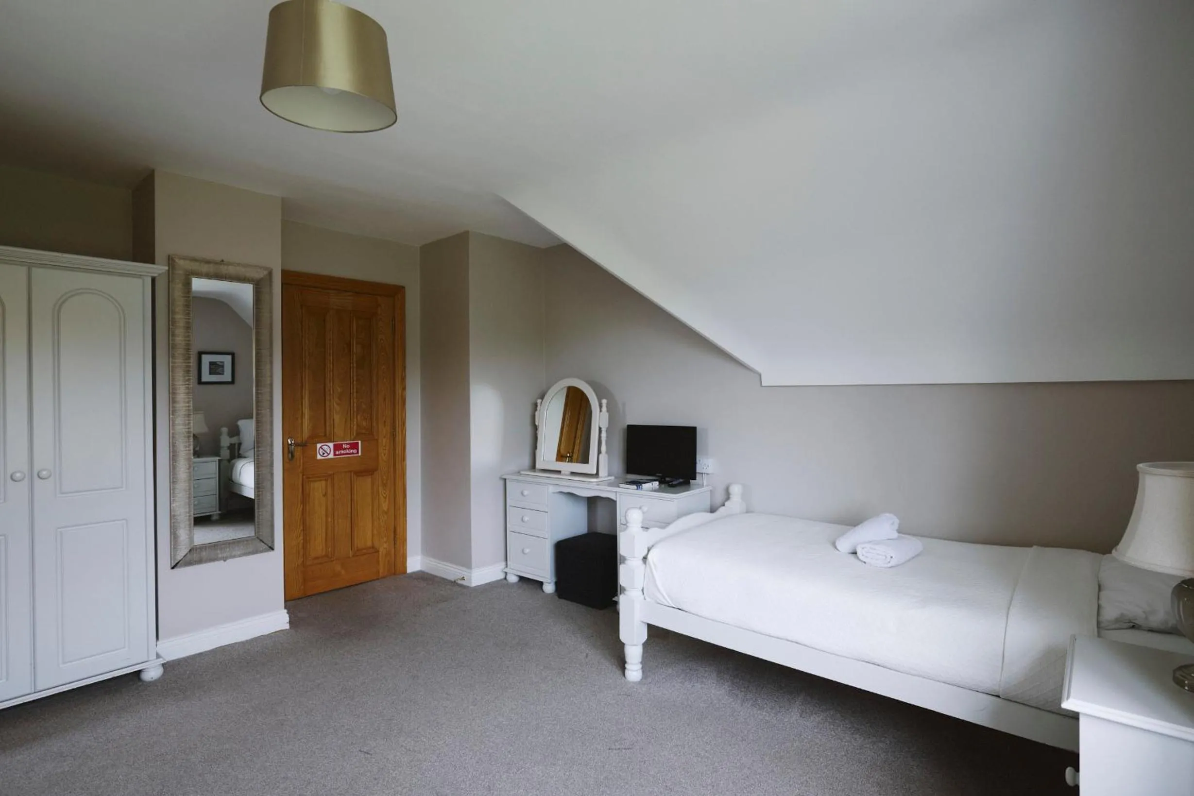 Bed in Doolin Eye Dunroman