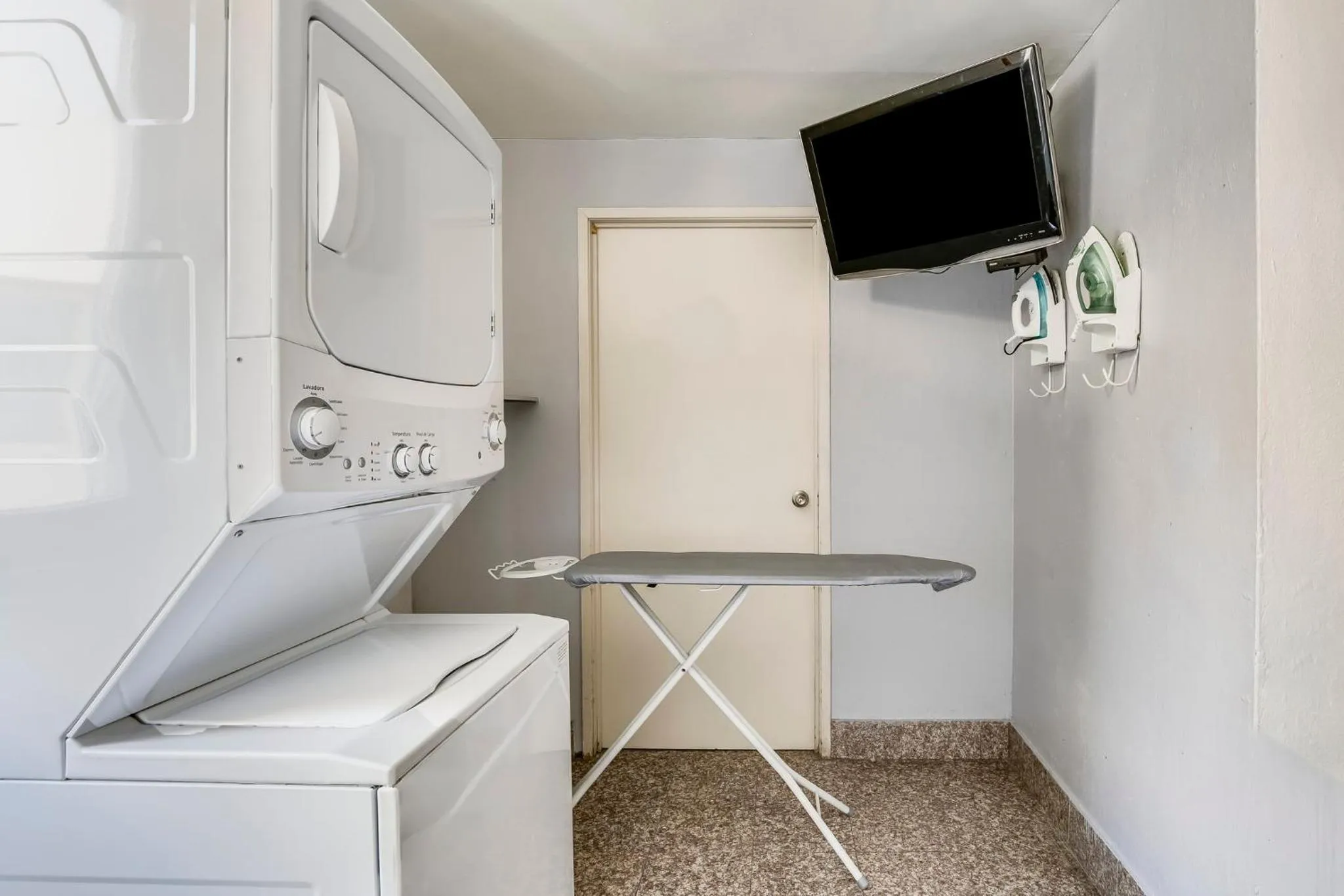 laundry in One Guadalajara Periferico Norte