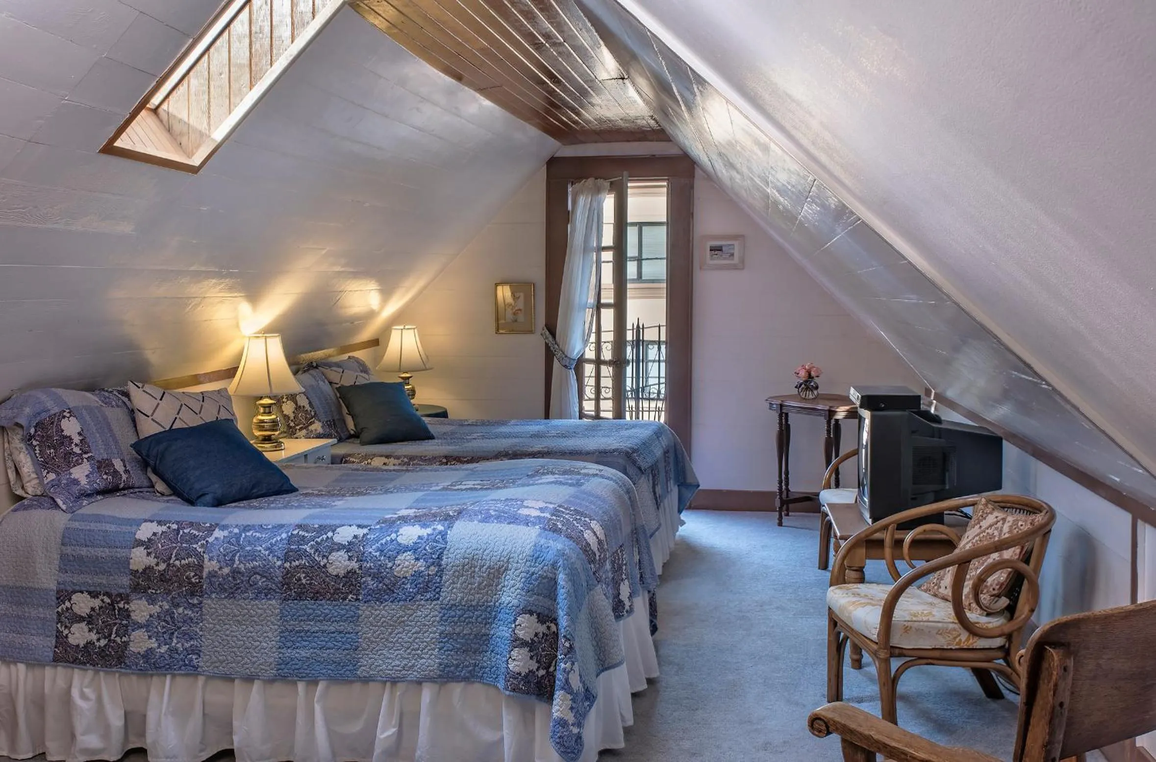 Bedroom, Bed in Clementine's Guest House & Vacation Rentals