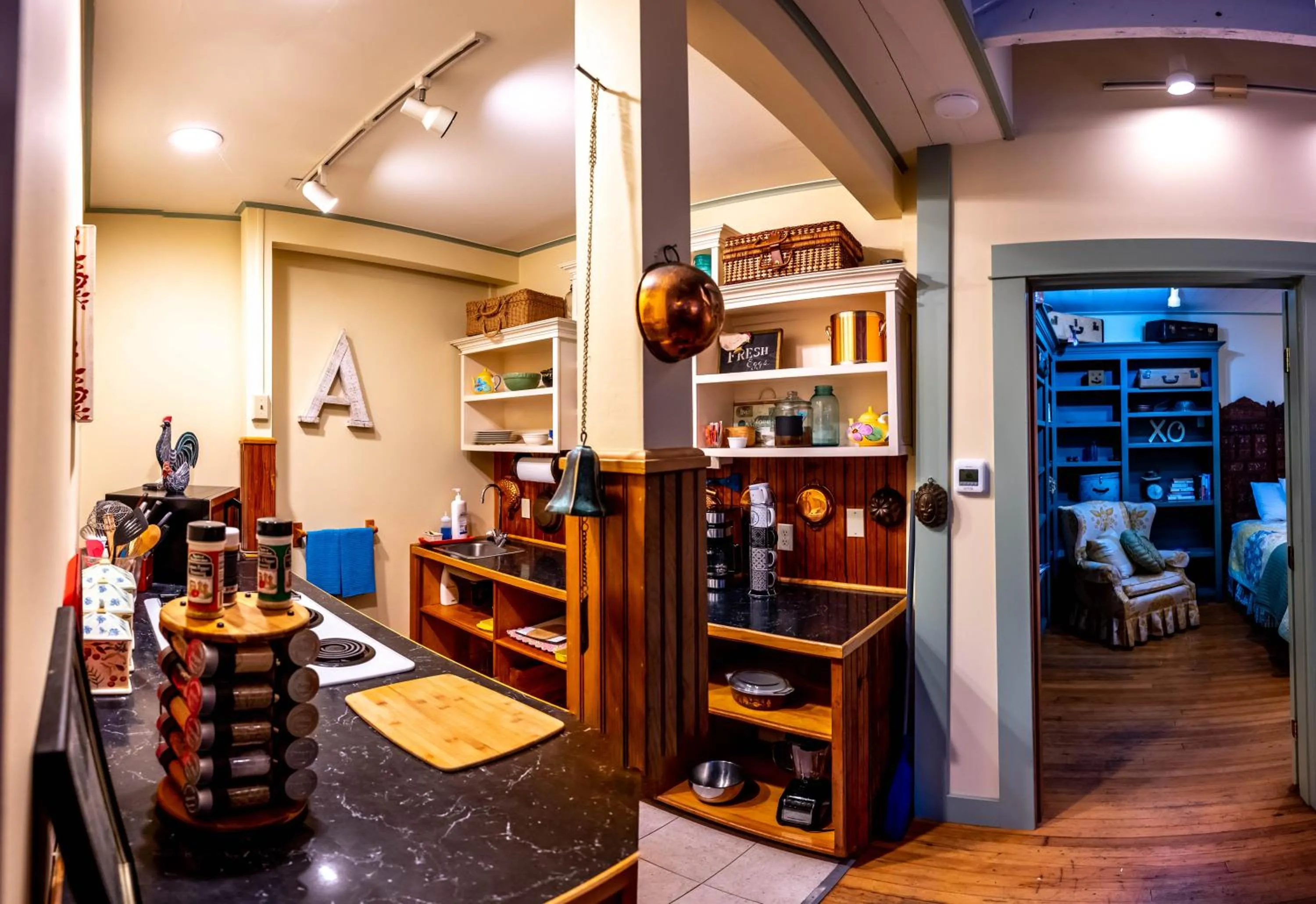 Clementine's Guest House & Vacation Rentals