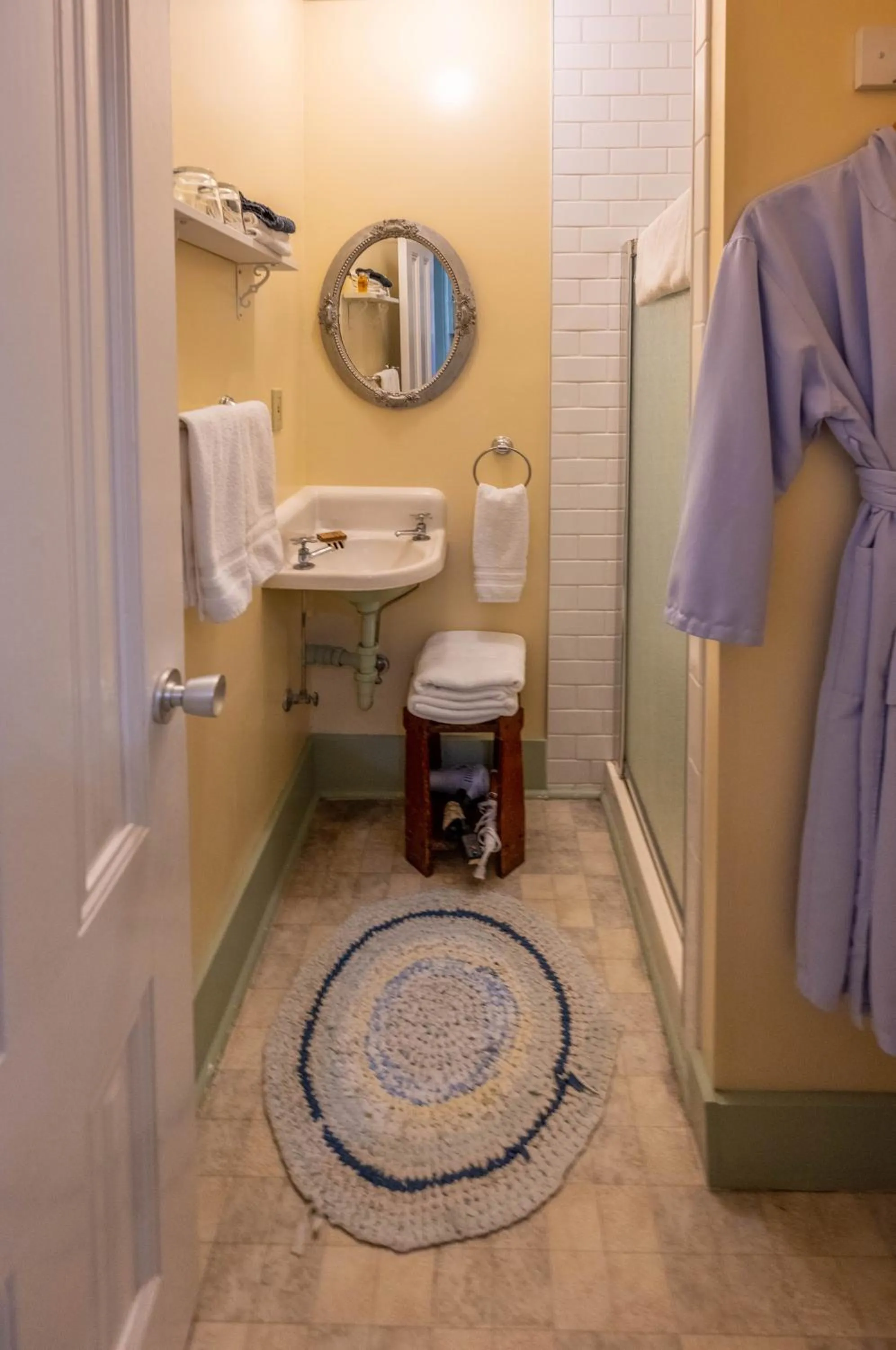 Clementine's Guest House & Vacation Rentals