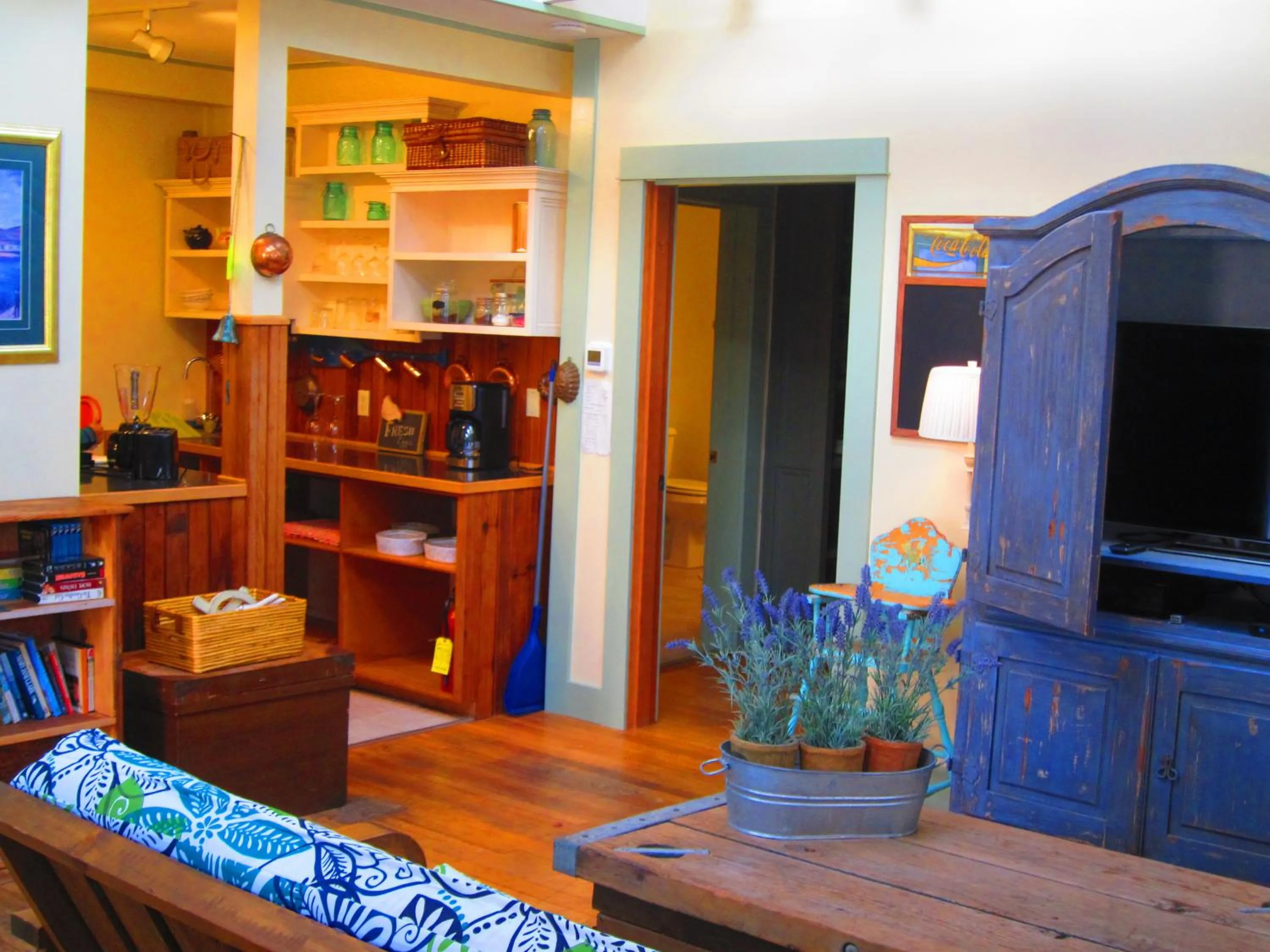 Clementine's Guest House & Vacation Rentals