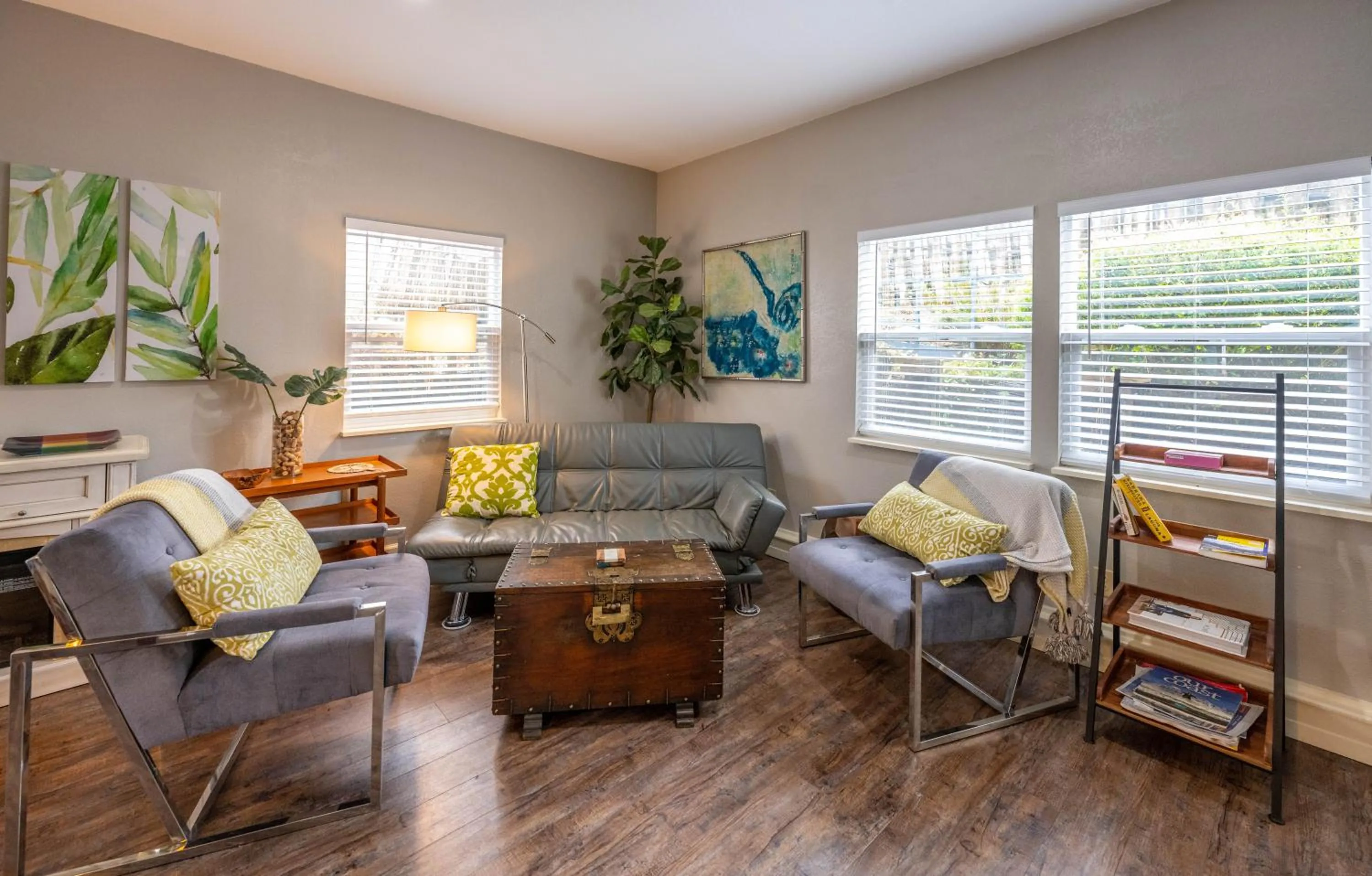 Clementine's Guest House & Vacation Rentals