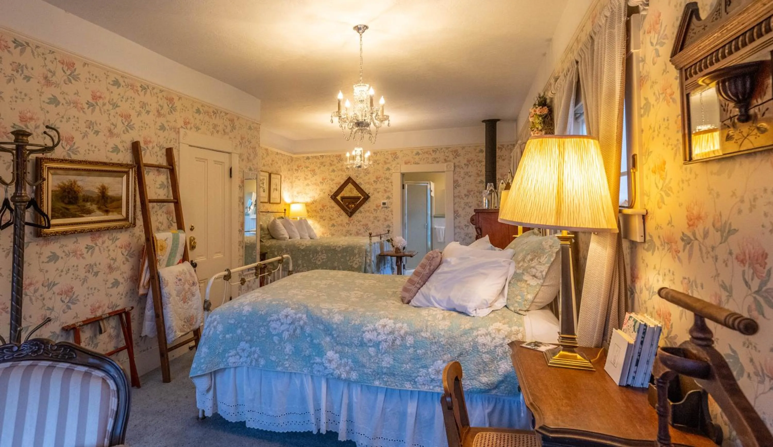 Bed in Clementine's Guest House & Vacation Rentals