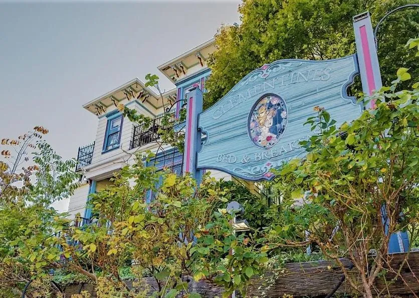 Clementine's Guest House & Vacation Rentals
