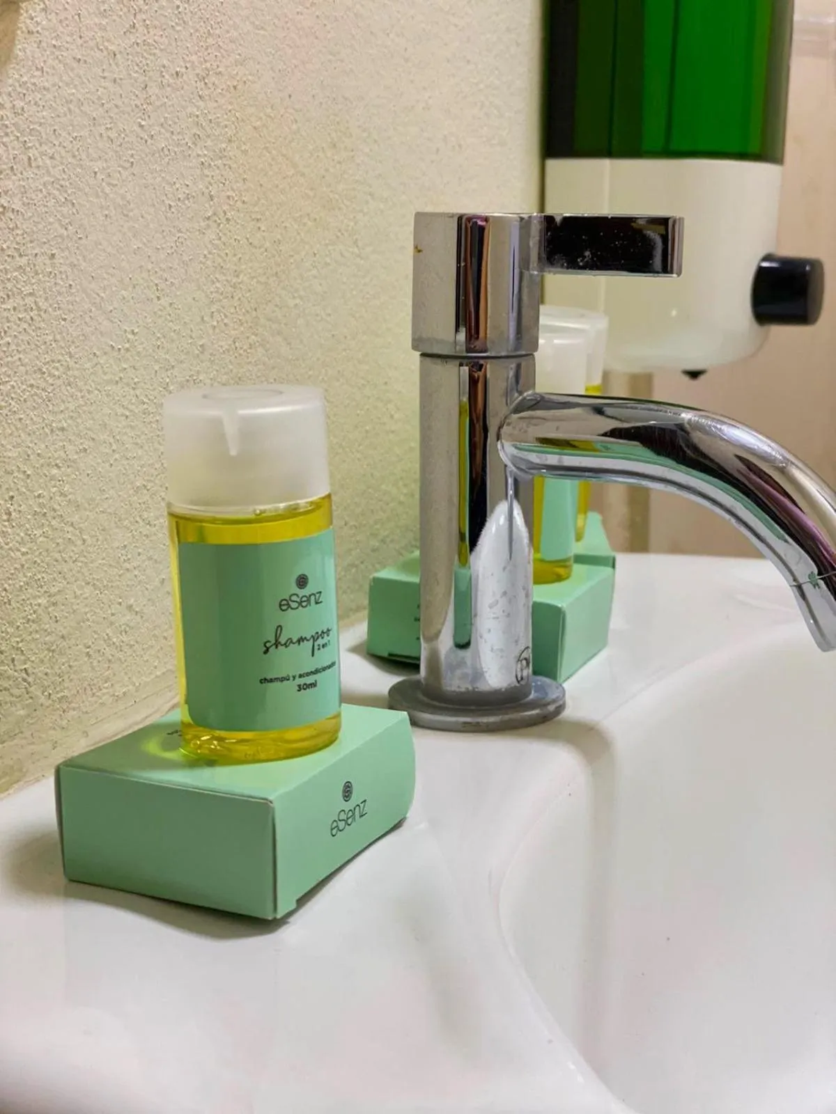 Bathroom in Hotel La Capilla - Suites & Apartments San Benito