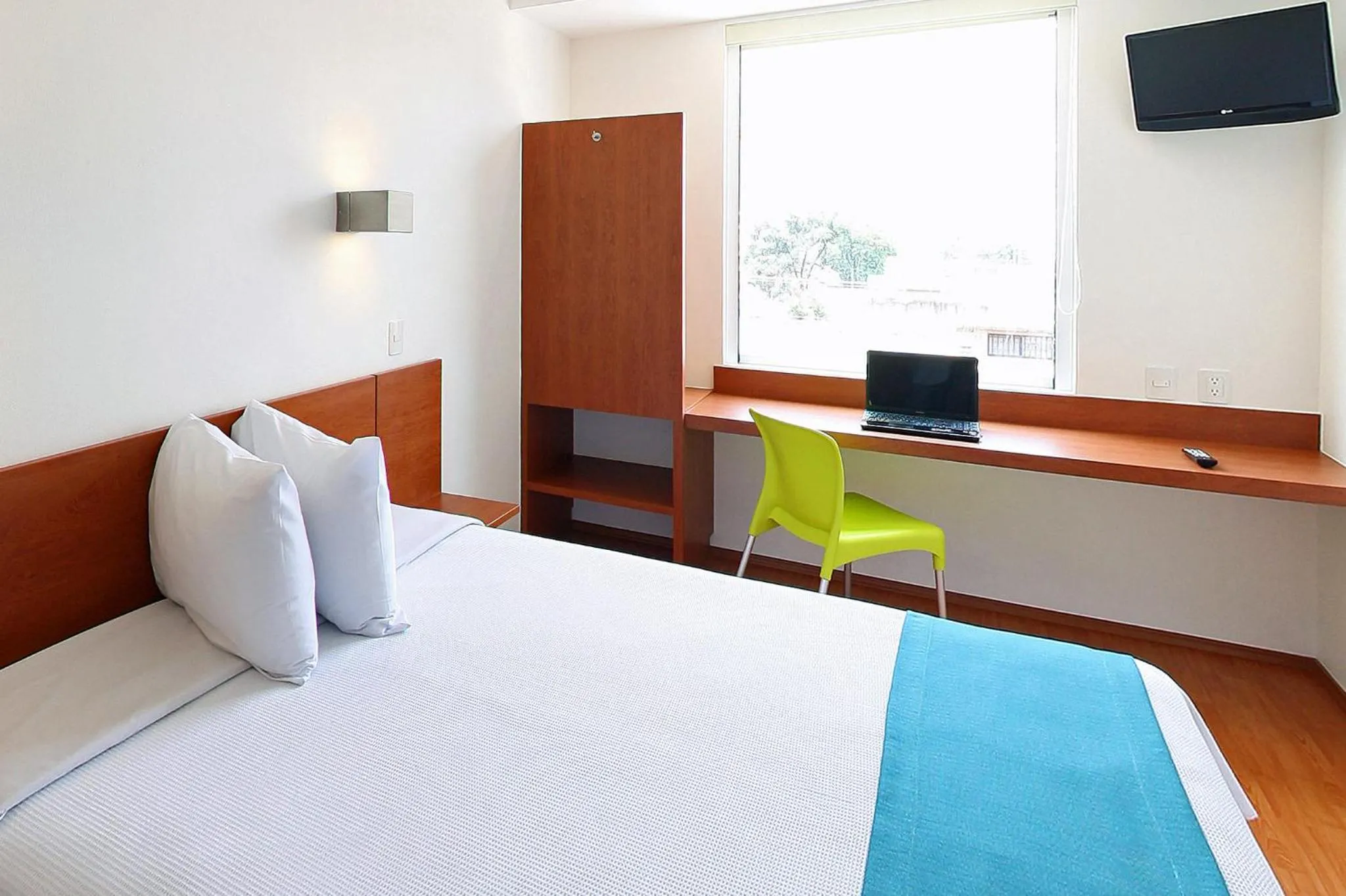 Bedroom, Bed in One Oaxaca Centro