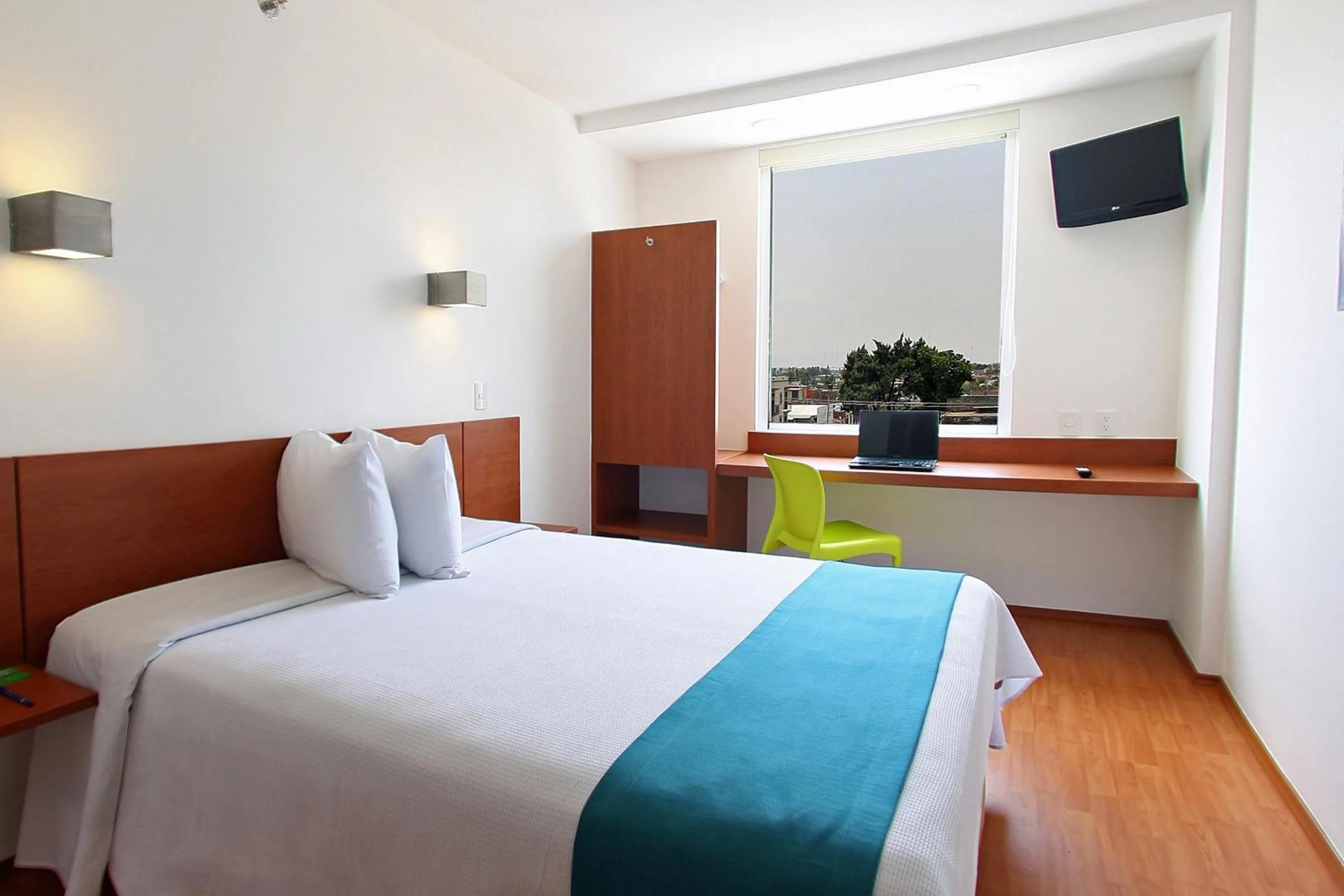 Bedroom, Bed in One Oaxaca Centro