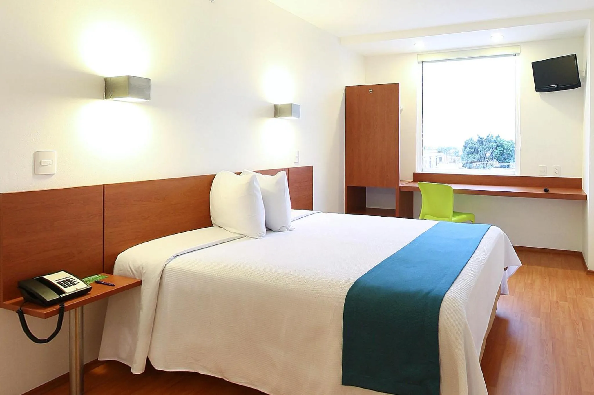 Bedroom, Bed in One Oaxaca Centro