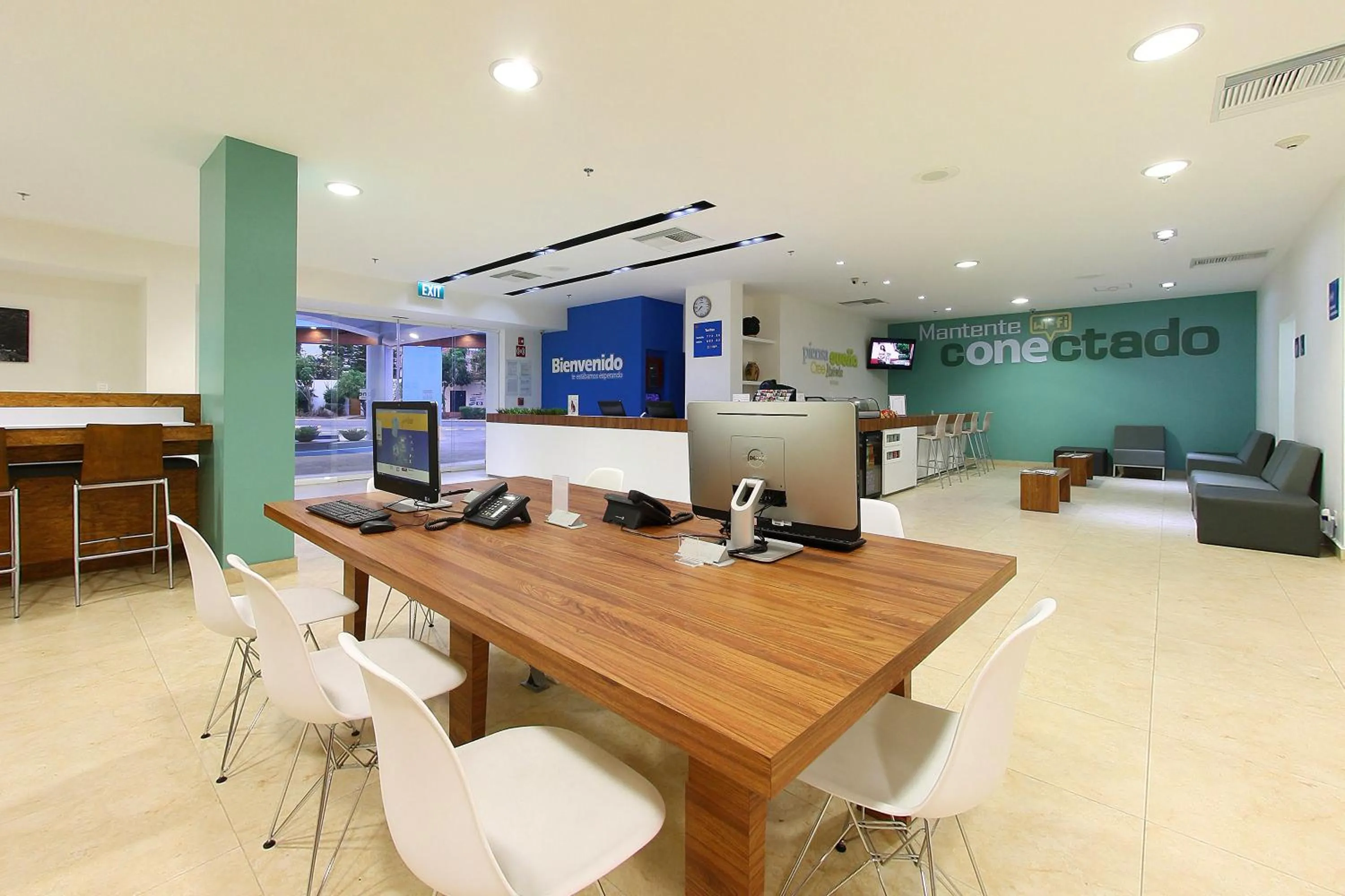 Business facilities in One Oaxaca Centro