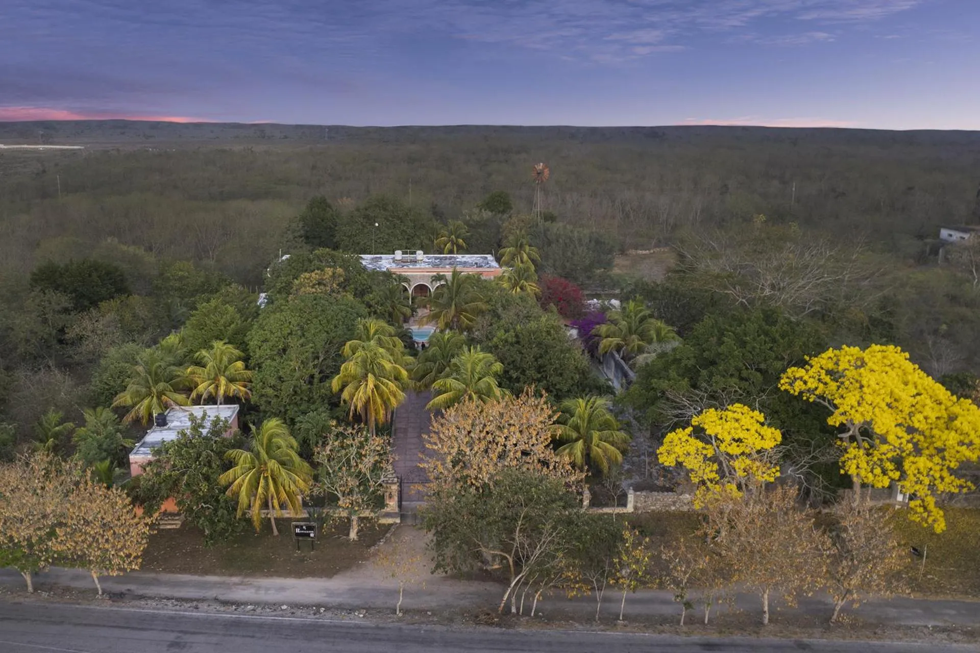 Property building in Hacienda Sacnicte