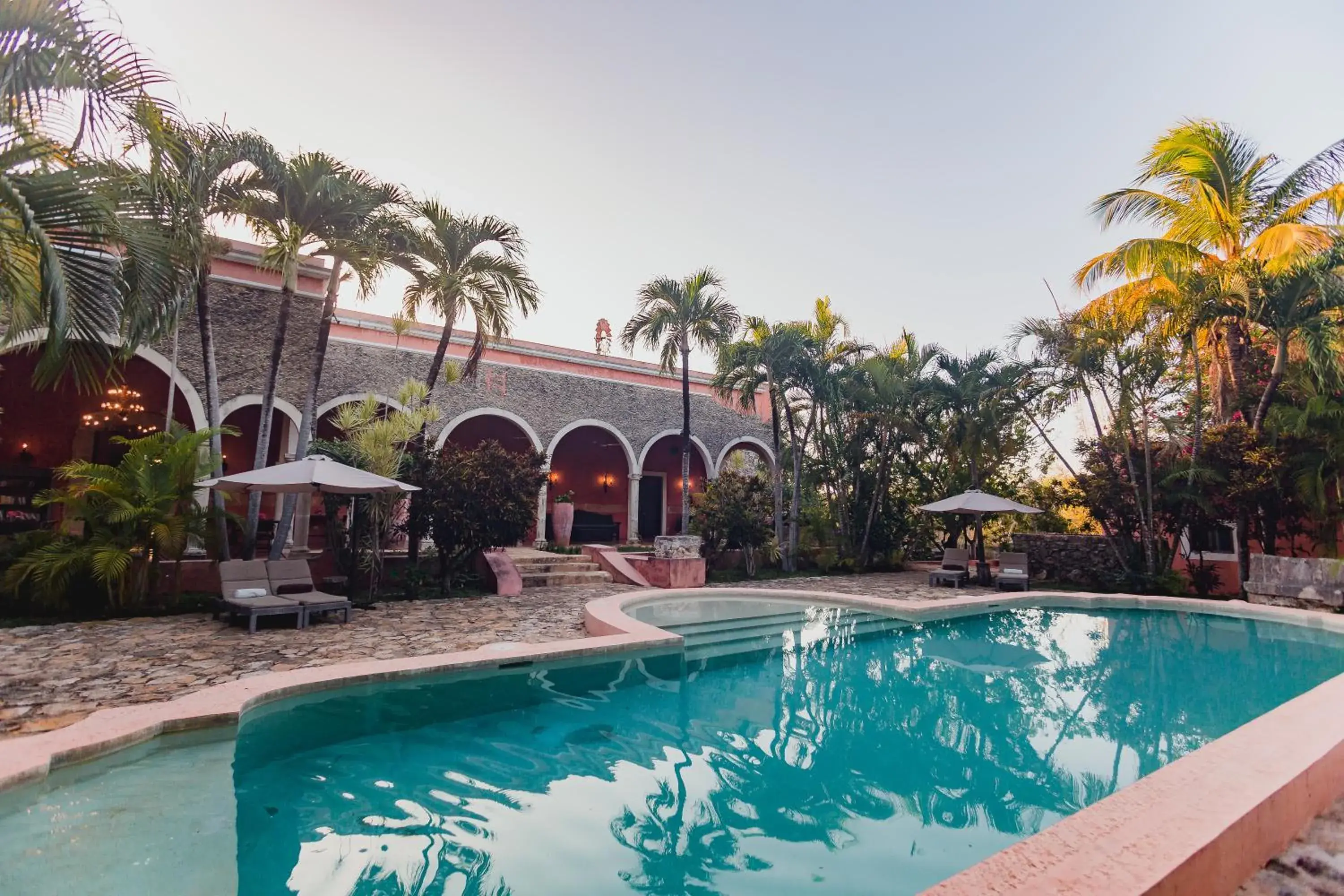 Swimming pool in Hacienda Sacnicte Swimming pool in Hacienda Sacnicte