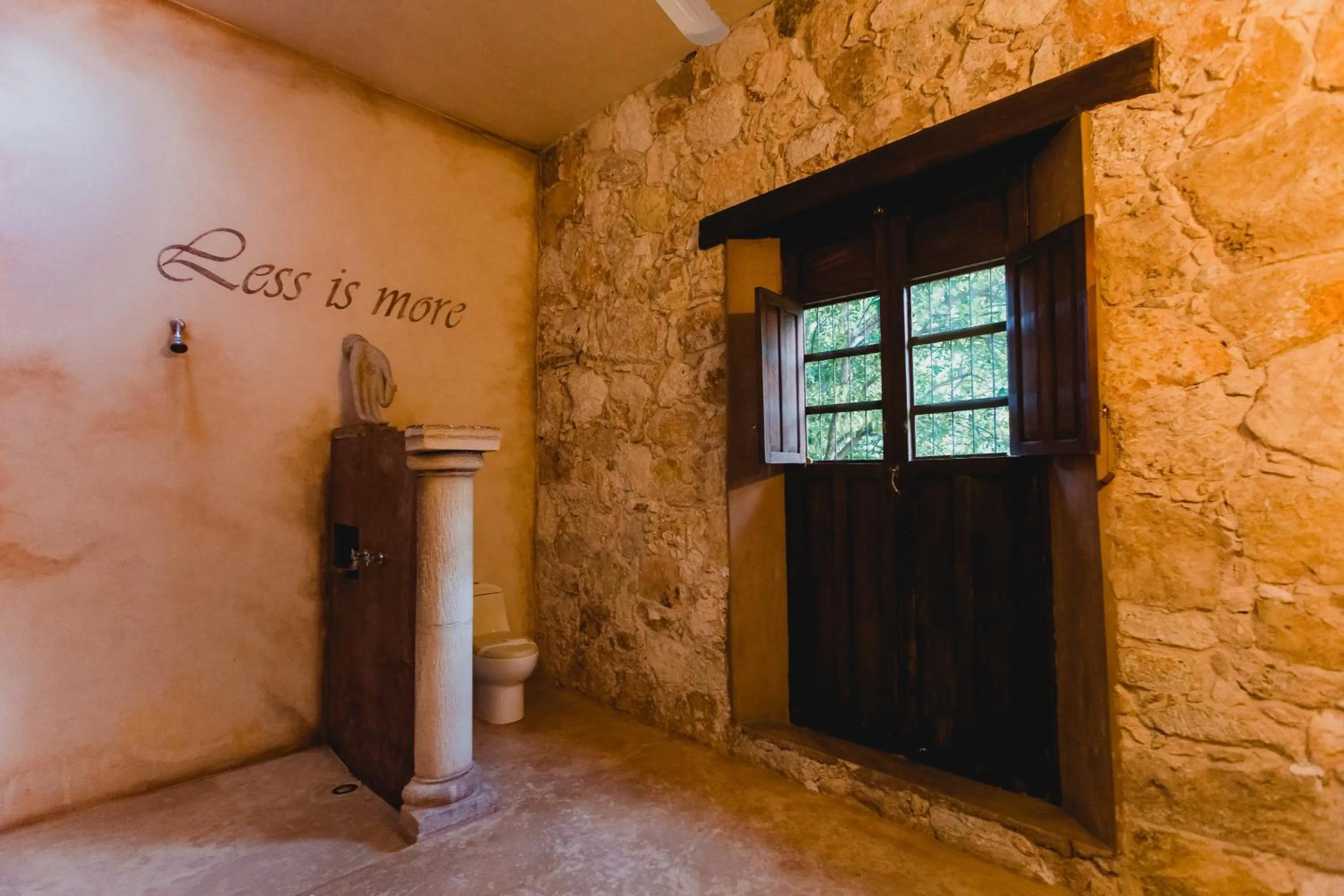 Shower in Hacienda Sacnicte