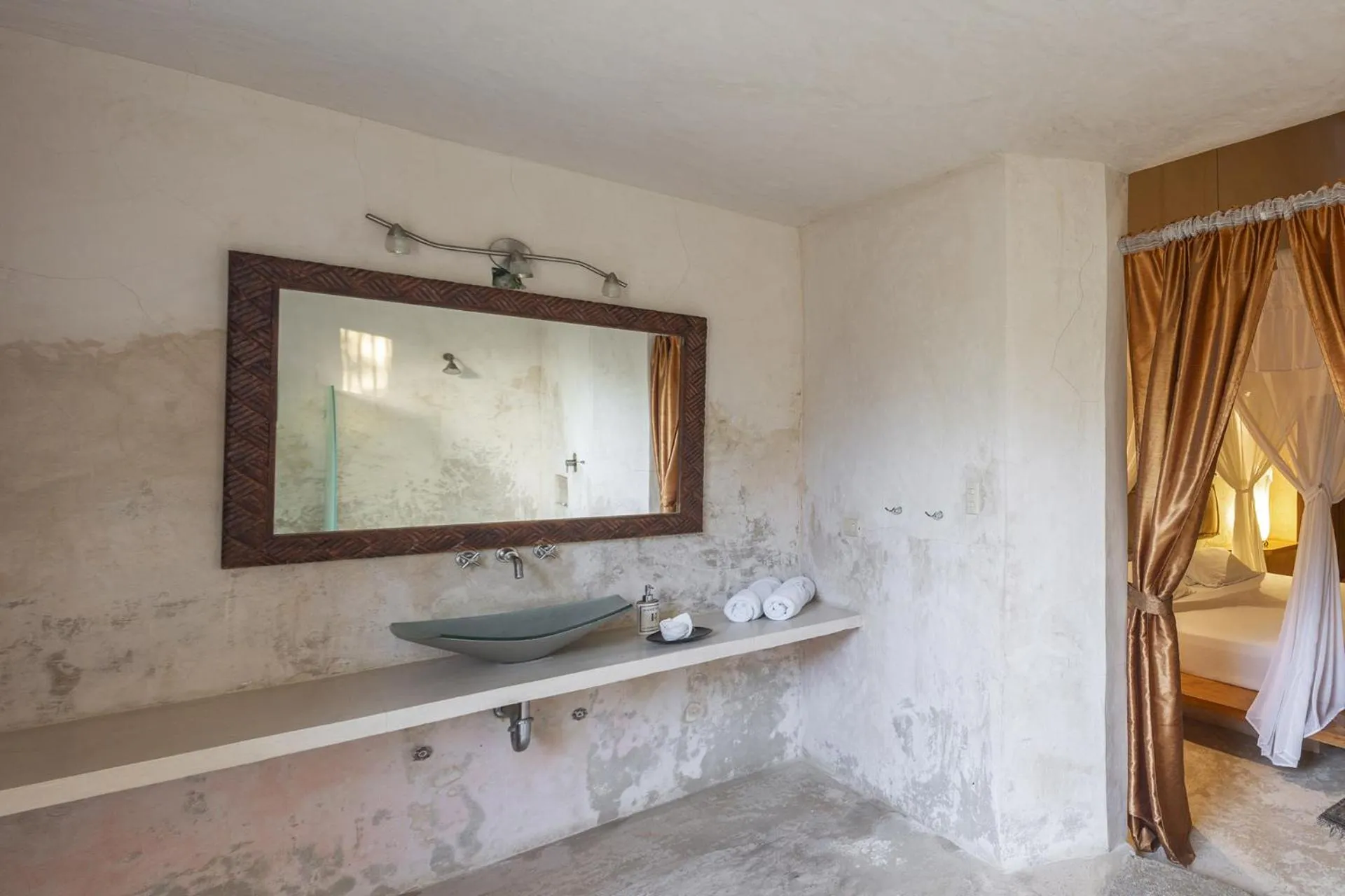 Bathroom in Hacienda Sacnicte
