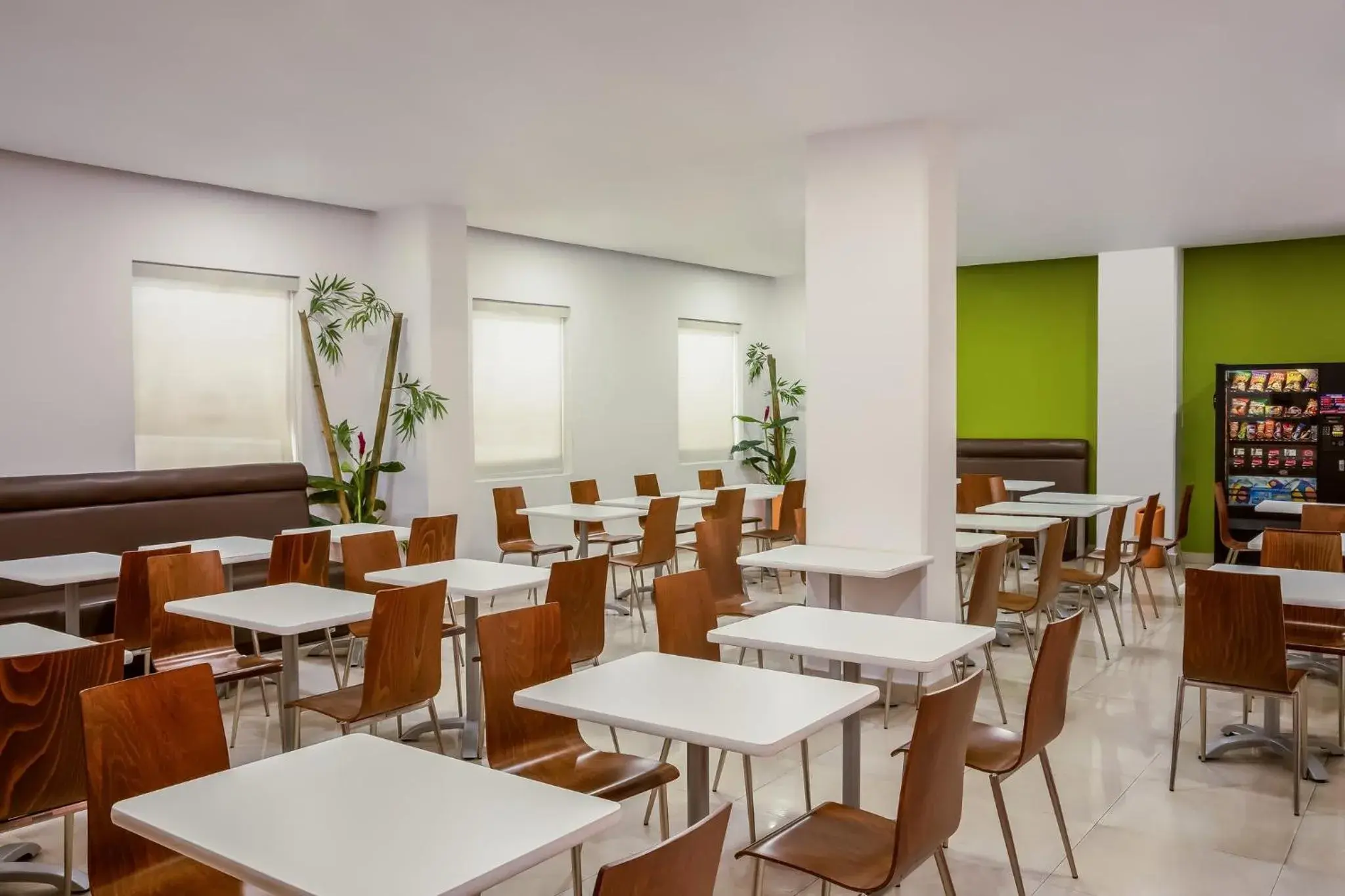 Restaurant/places to eat in One Puebla FINSA Restaurant/places to eat in One Puebla FINSA