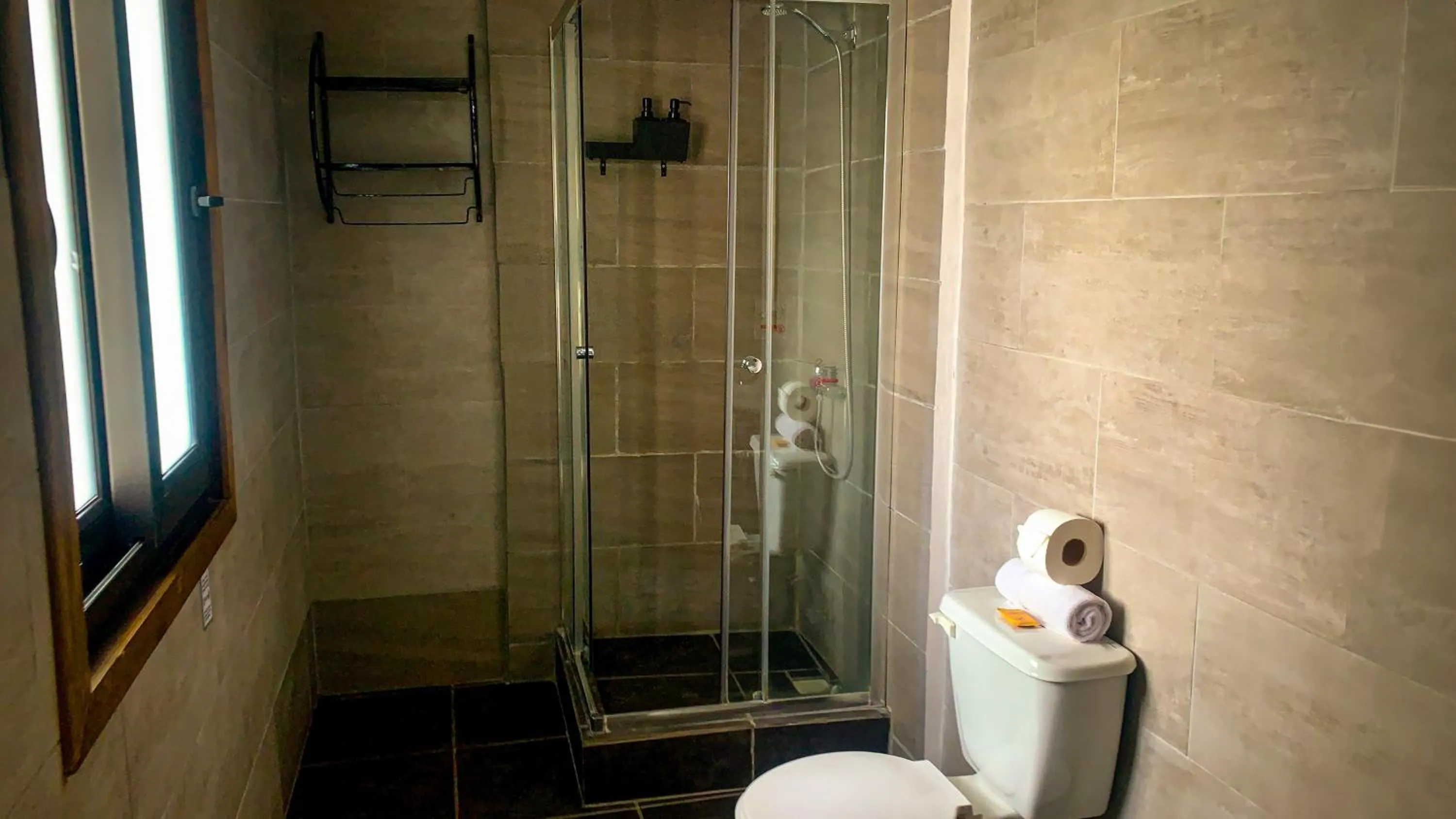 Shower in Tremo Bellavista