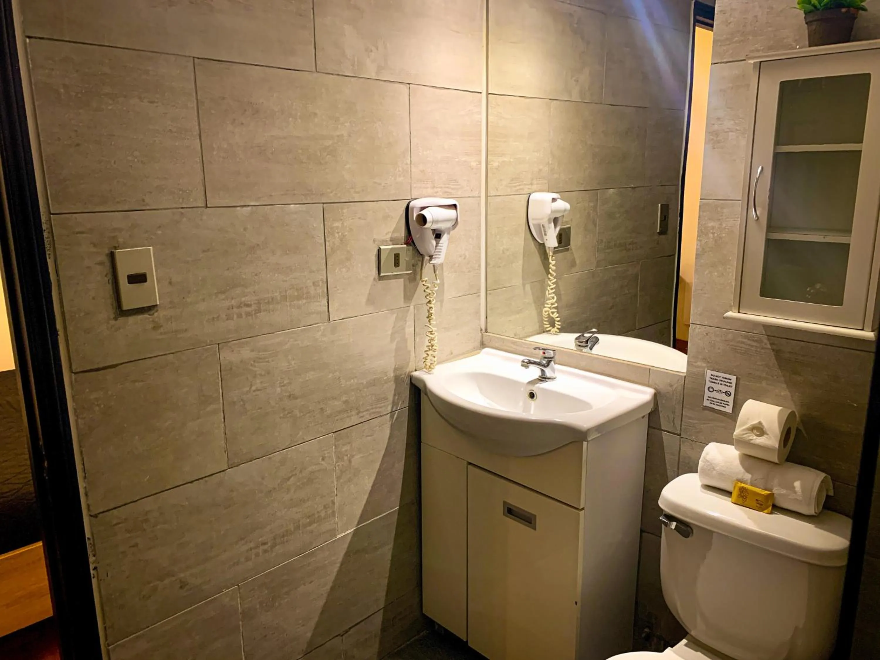 Shower in Tremo Bellavista