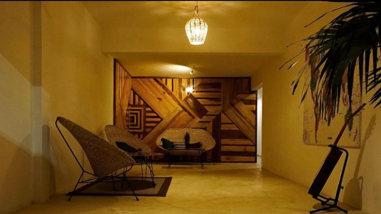 Stay tropical downtown studios