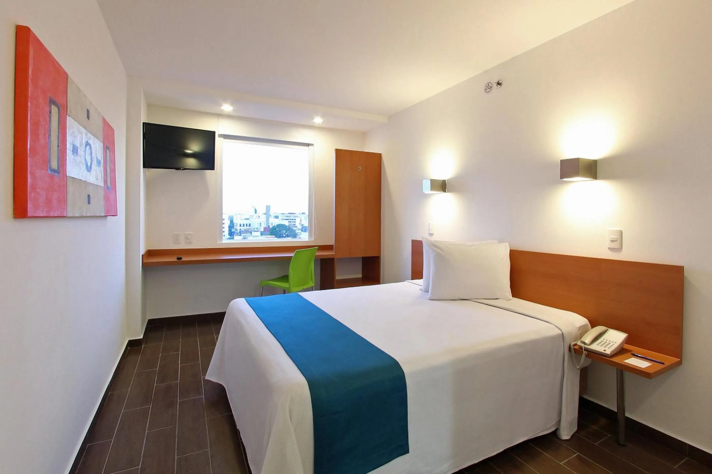 Photo of the whole room, Bed in One Villahermosa Centro