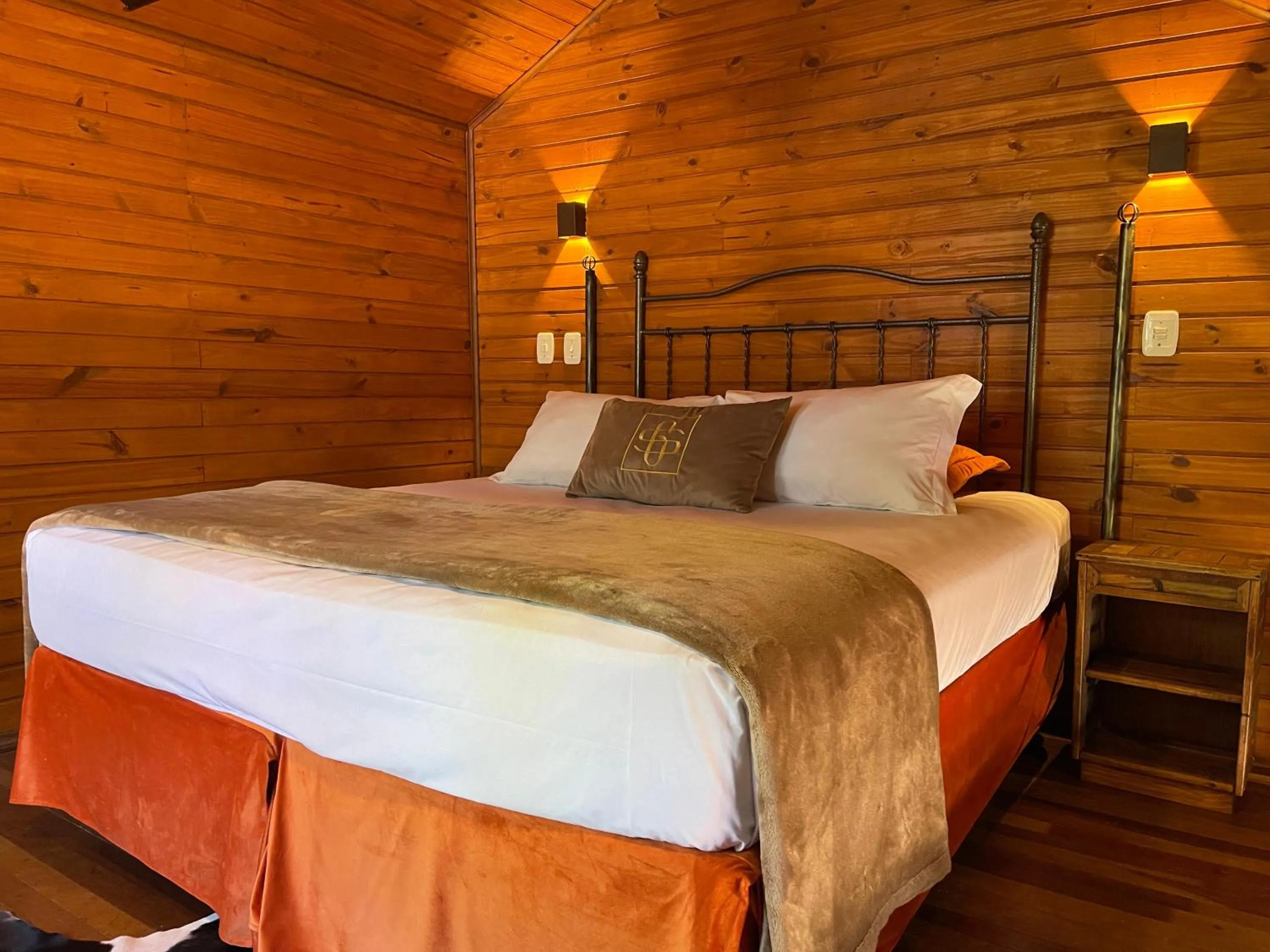 Bed in Hotel Cabanas Glamour