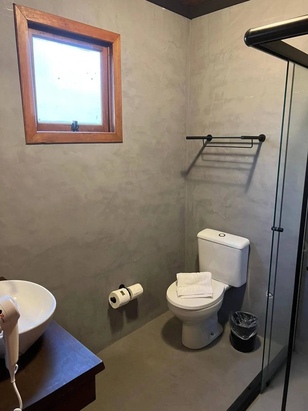 Toilet in Hotel Cabanas Glamour