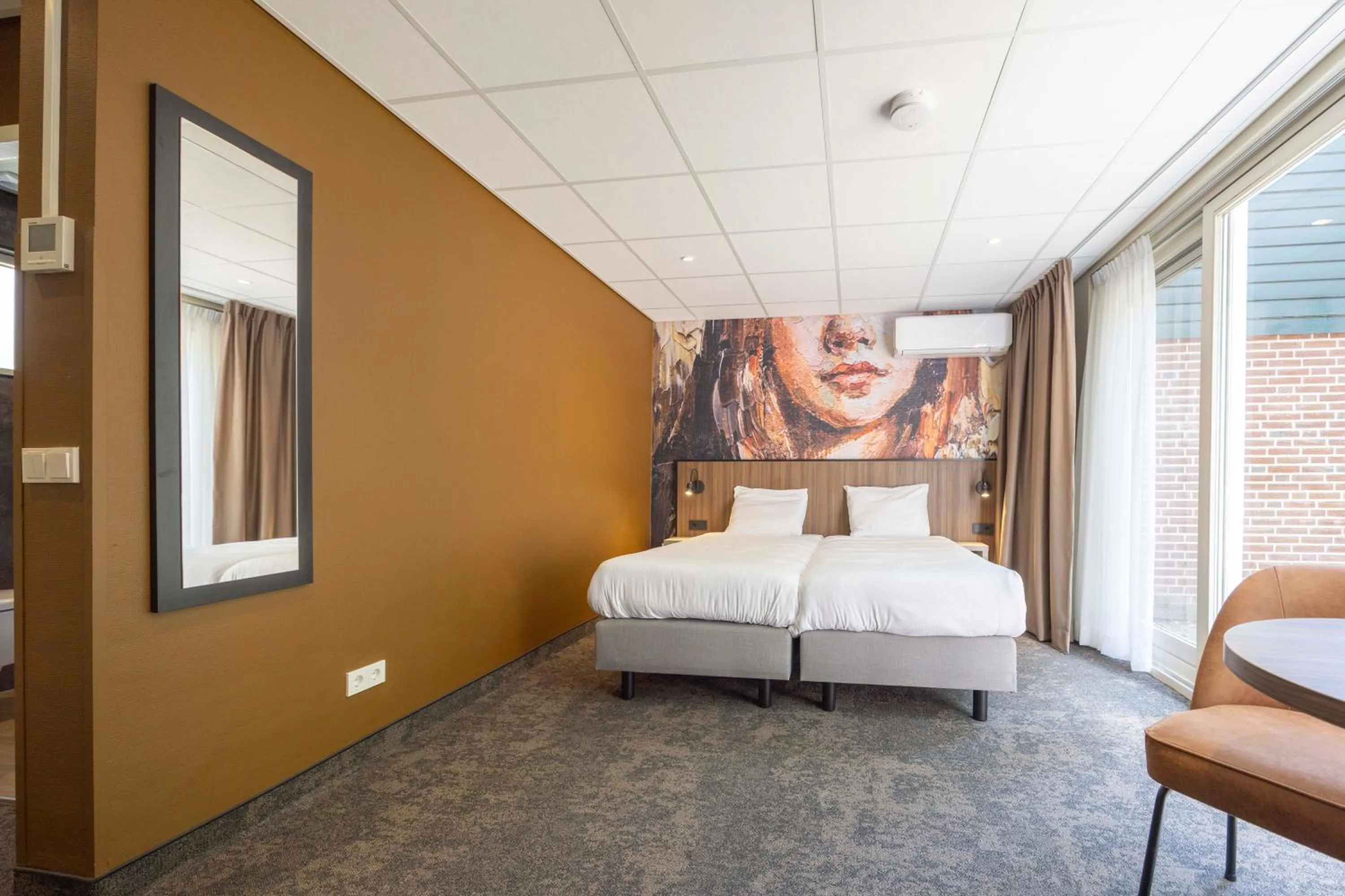 Bedroom, Bed in Fletcher Hotel Restaurant Victoria-Hoenderloo