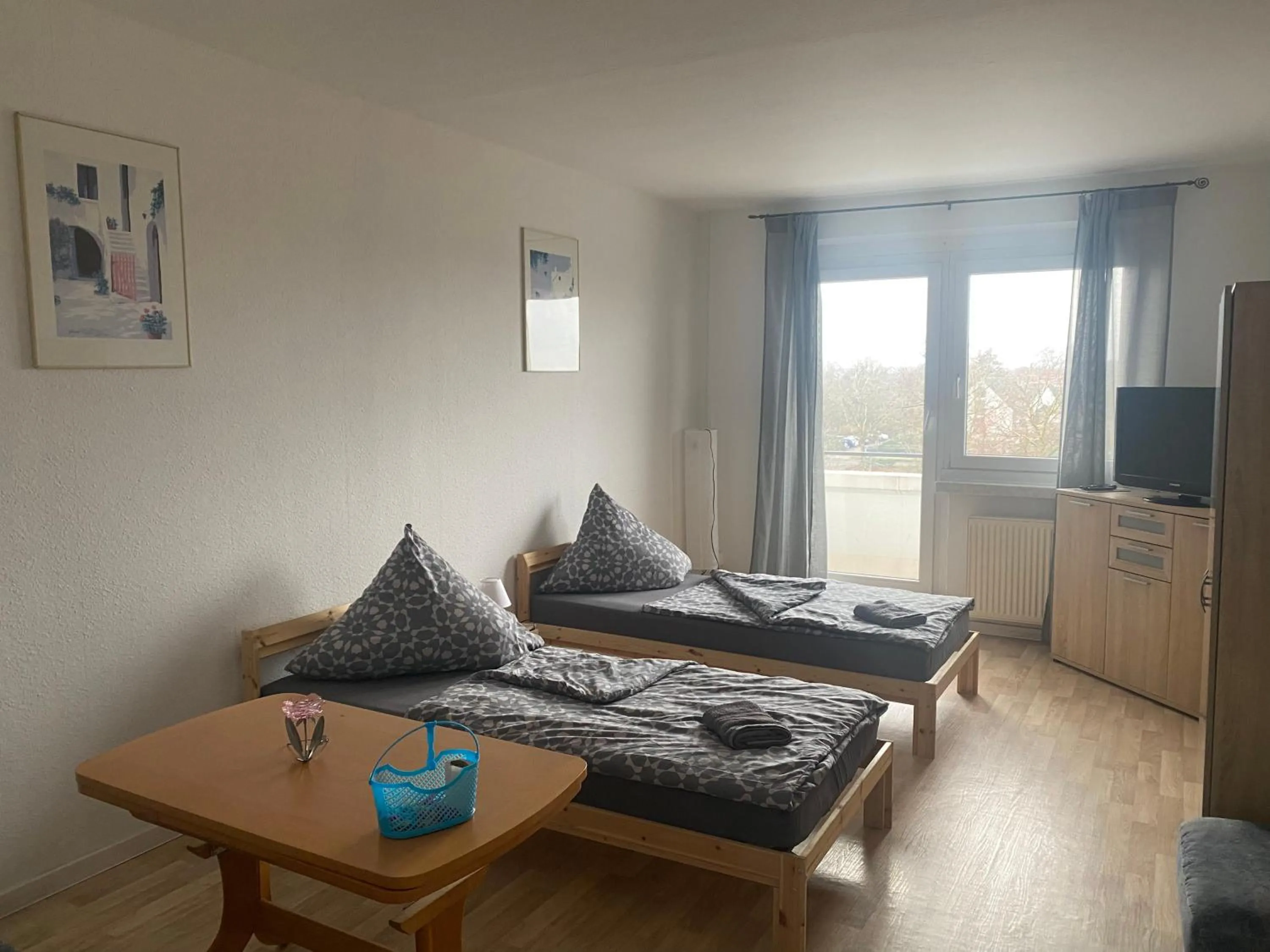 Neue Monteur und Handwerker in Magdeburg mit 3 Schlafzimmern 6 Personen BTR 174