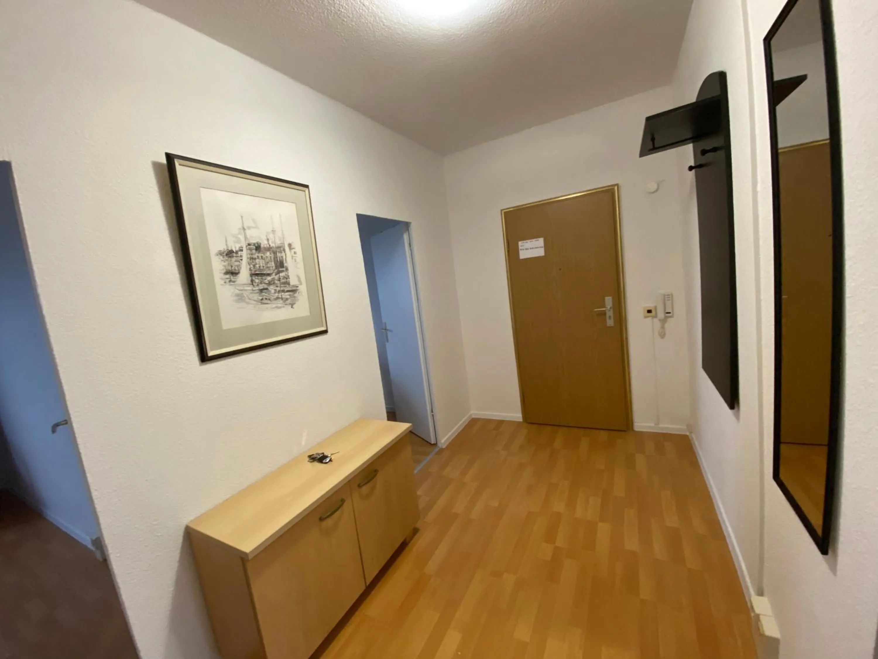 Neue Monteur und Handwerker in Magdeburg mit 3 Schlafzimmern 6 Personen BTR 174