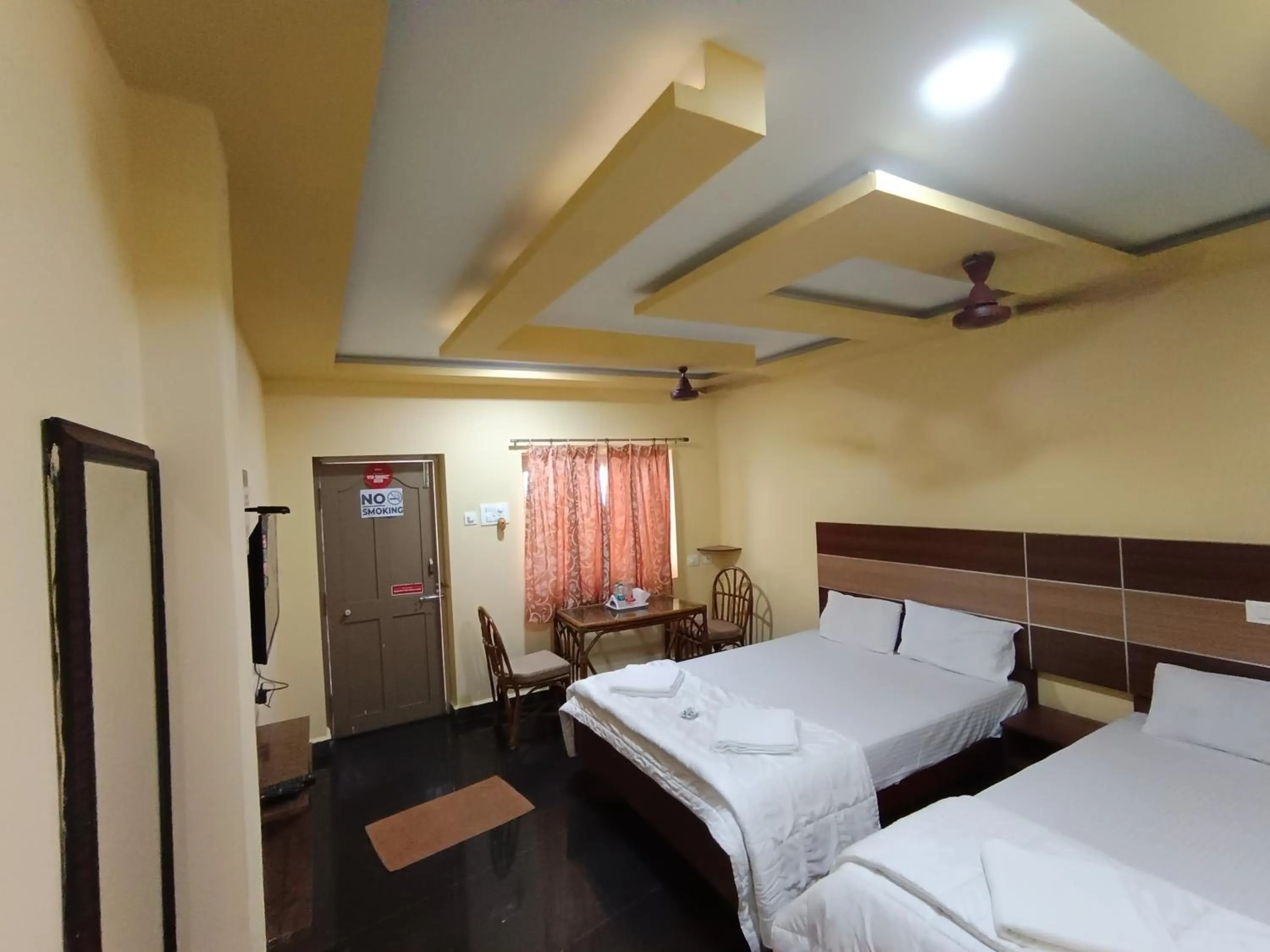 Shower, Bed in Sri Murugan Beach Paradise Hotel